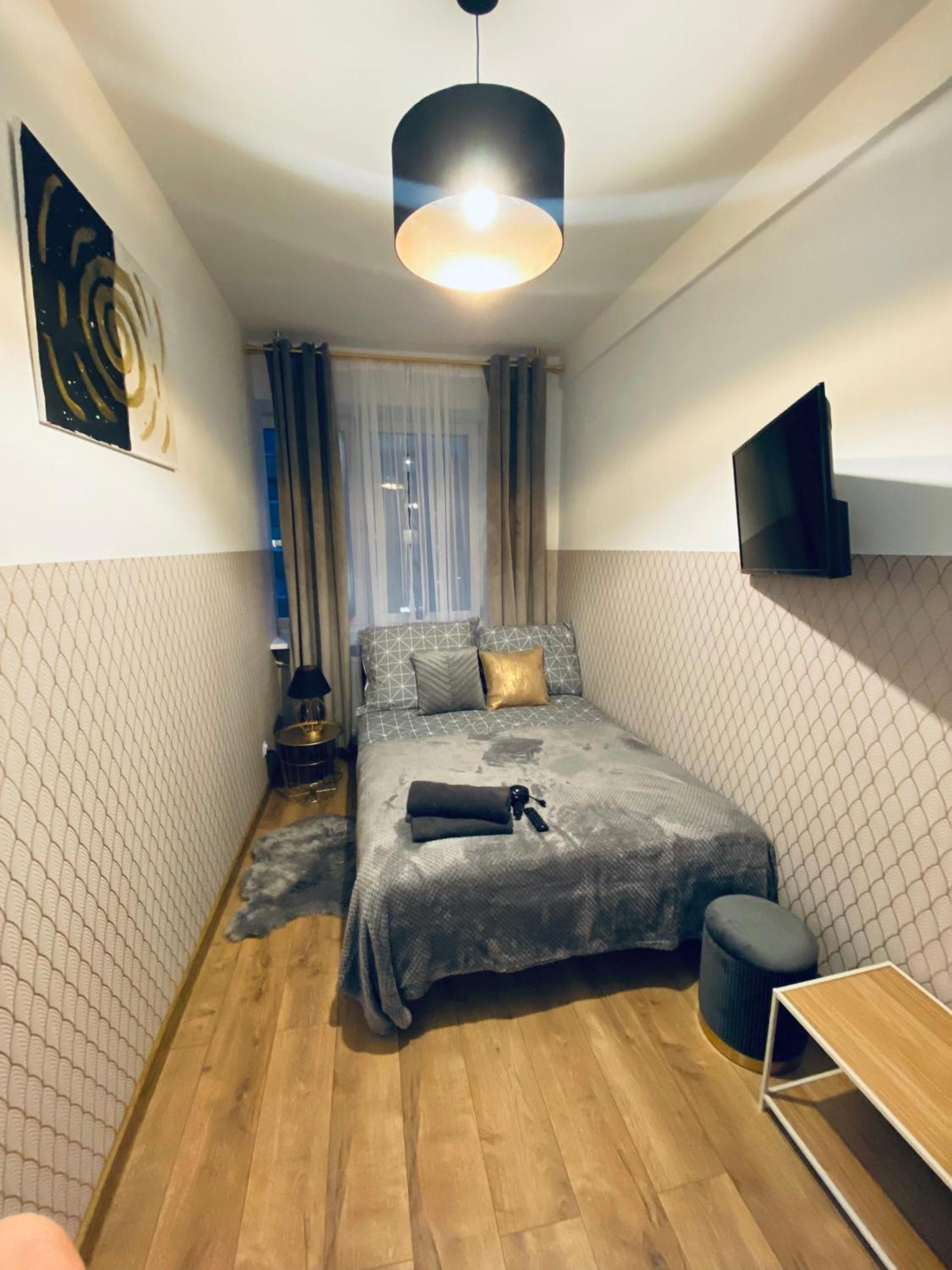 Hostel Clicktheflat Wola