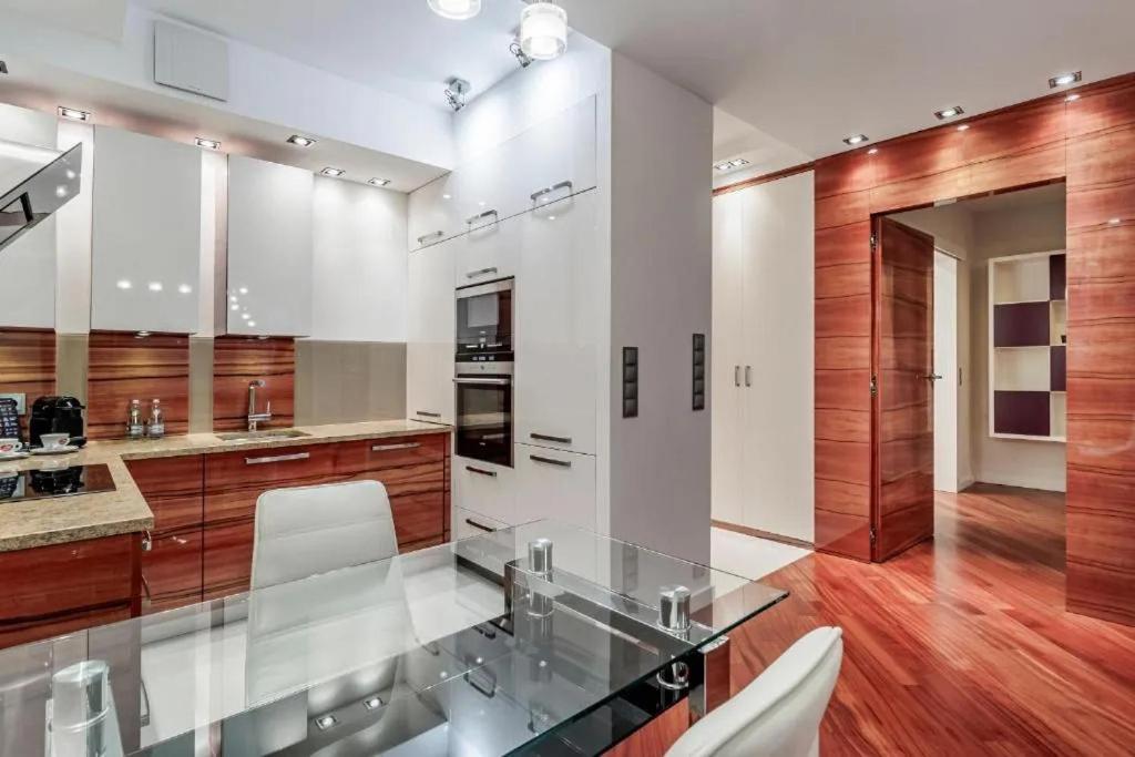 Inqse Centre Apartment Warsaw