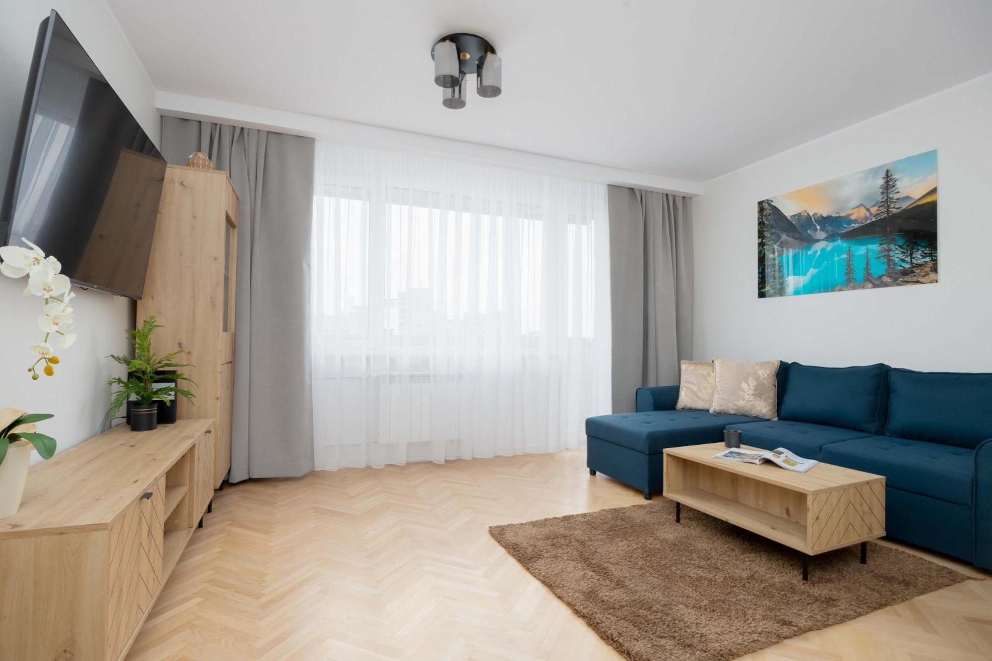 Apartment Goplanska Stylish With Balcony By Renters