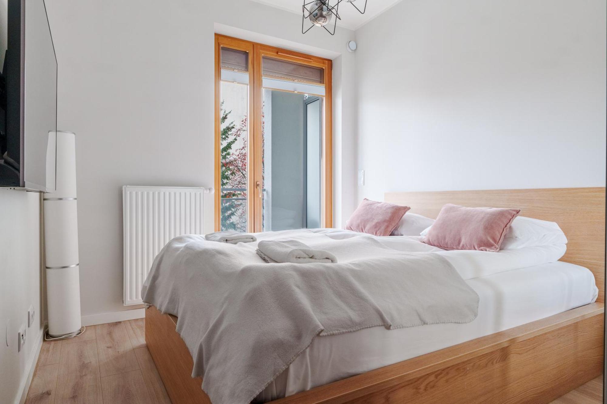Apartamento Piekny Bobrowiecka Z Balkonem Varsóvia