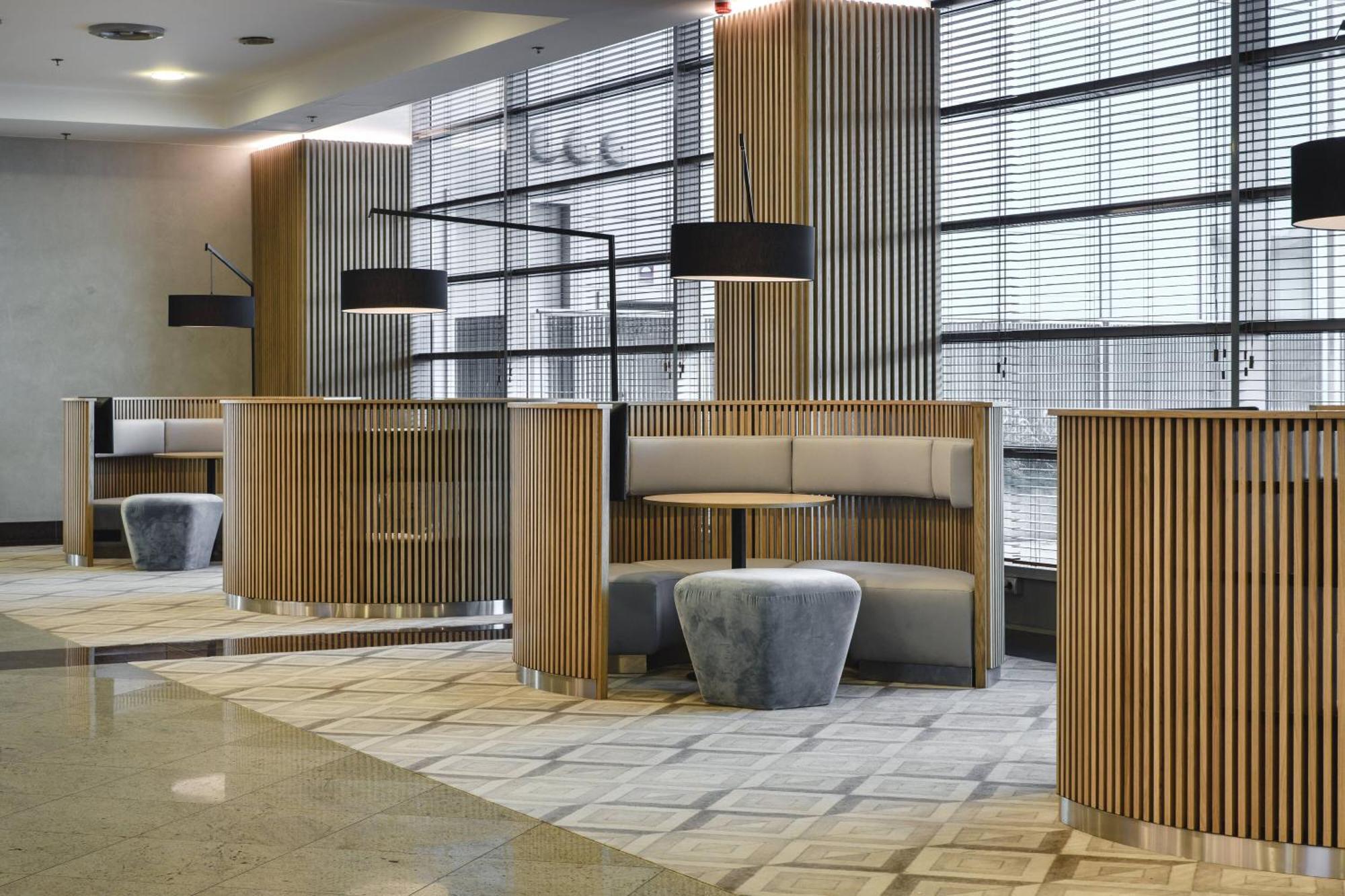 Courtyard By Marriott Airport 4* Varsóvia