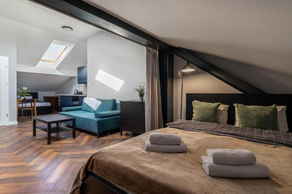 - Great Location- Praga Polnoc - 18 People -marcinkowskiego Apartment *