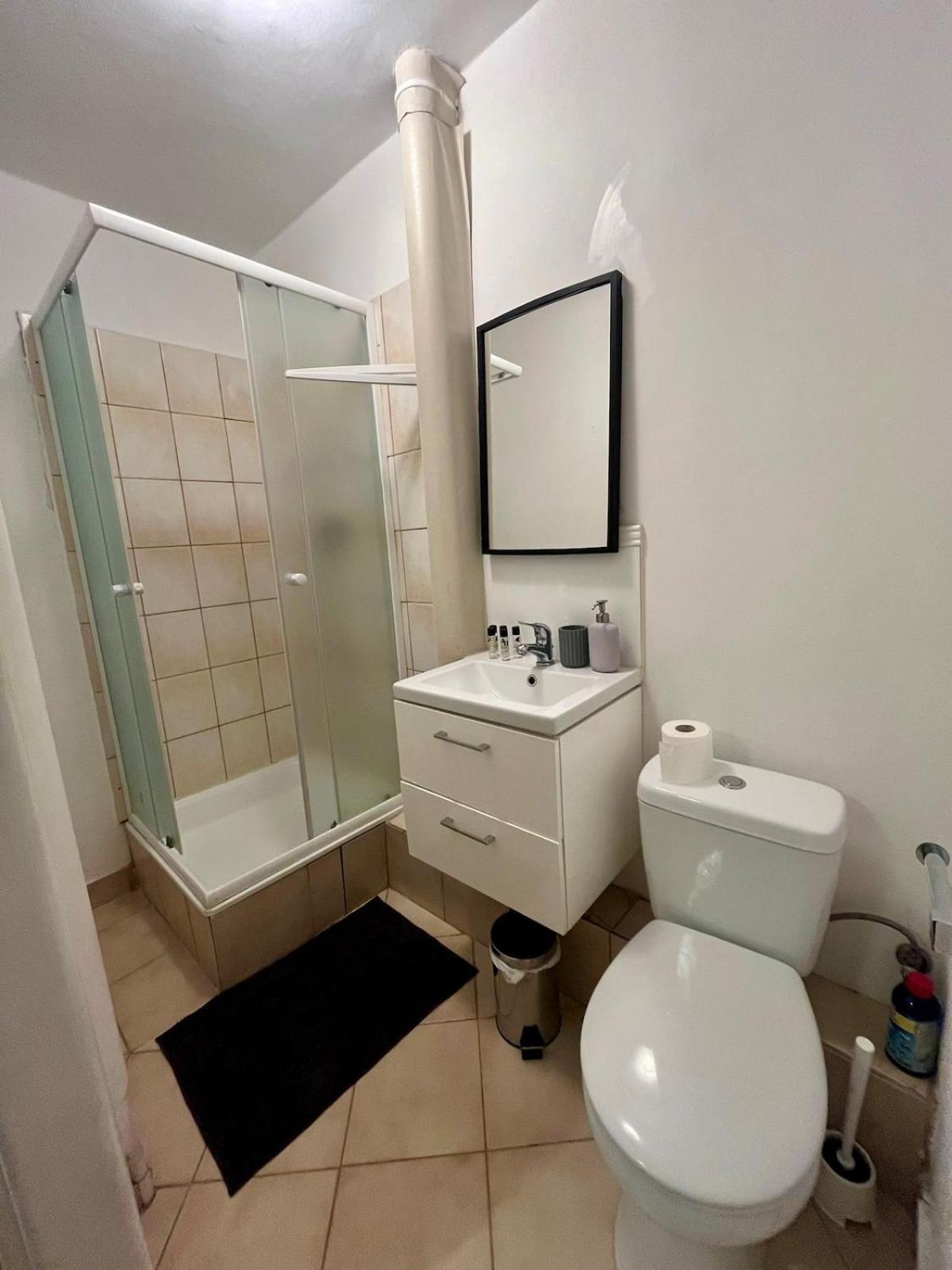 Center View Apartment *