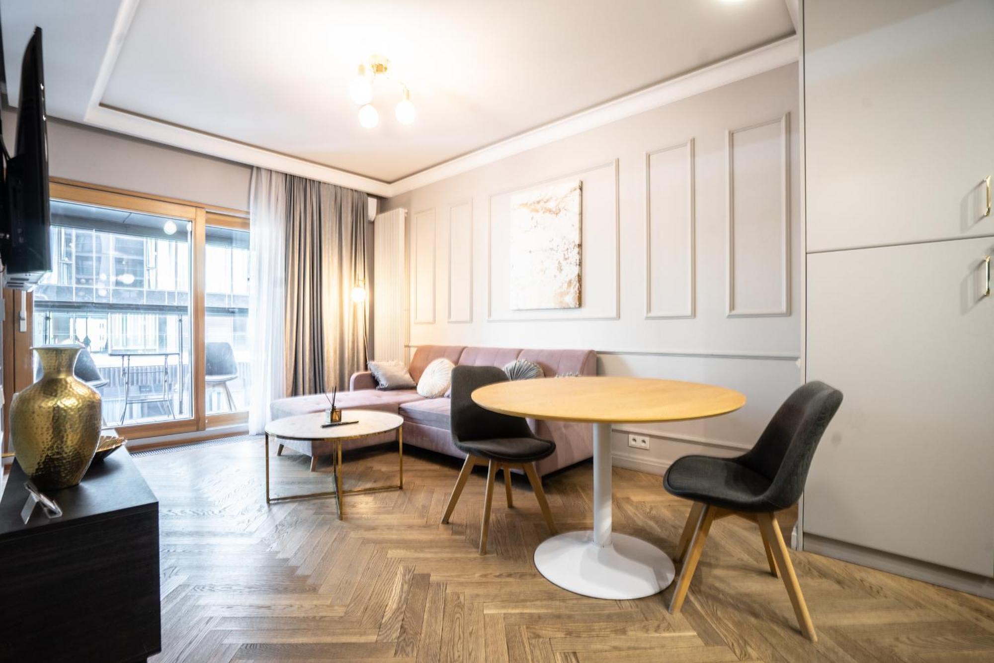 Vipwarsawapartments Amber Mennica Căn hộ