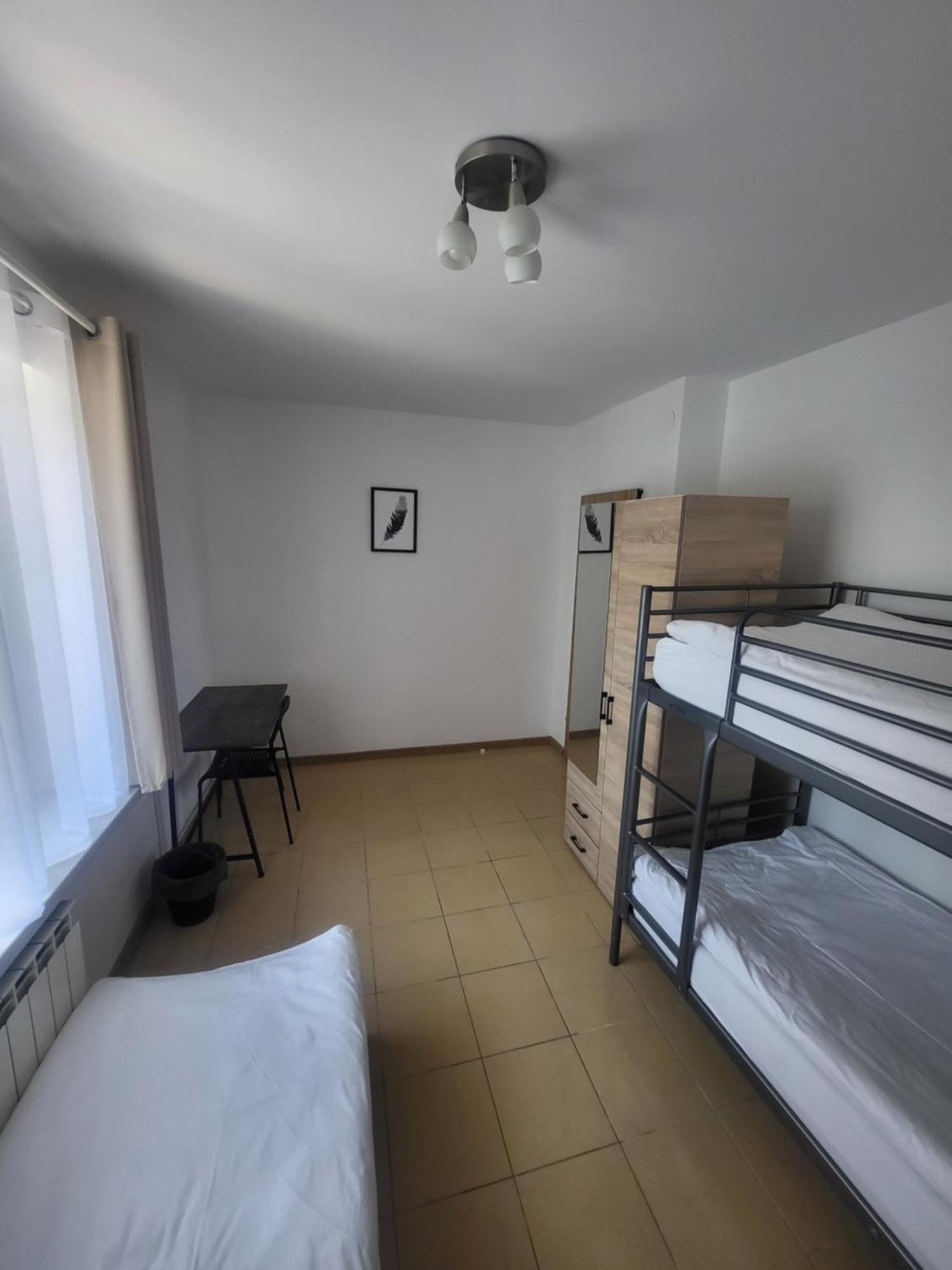 Bed & Breakfast Rooms4rest Popularna - Private For Tourists - Atr Consulting Sp, Z O,o, Warsaw