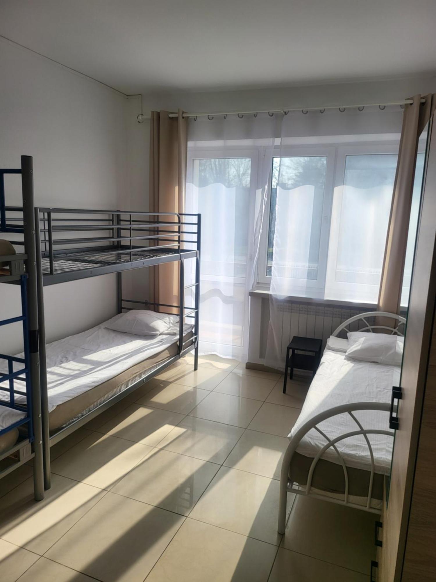 Bed & Breakfast Rooms4rest Popularna - Private For Tourists - Atr Consulting Sp, Z O,o, Warsaw