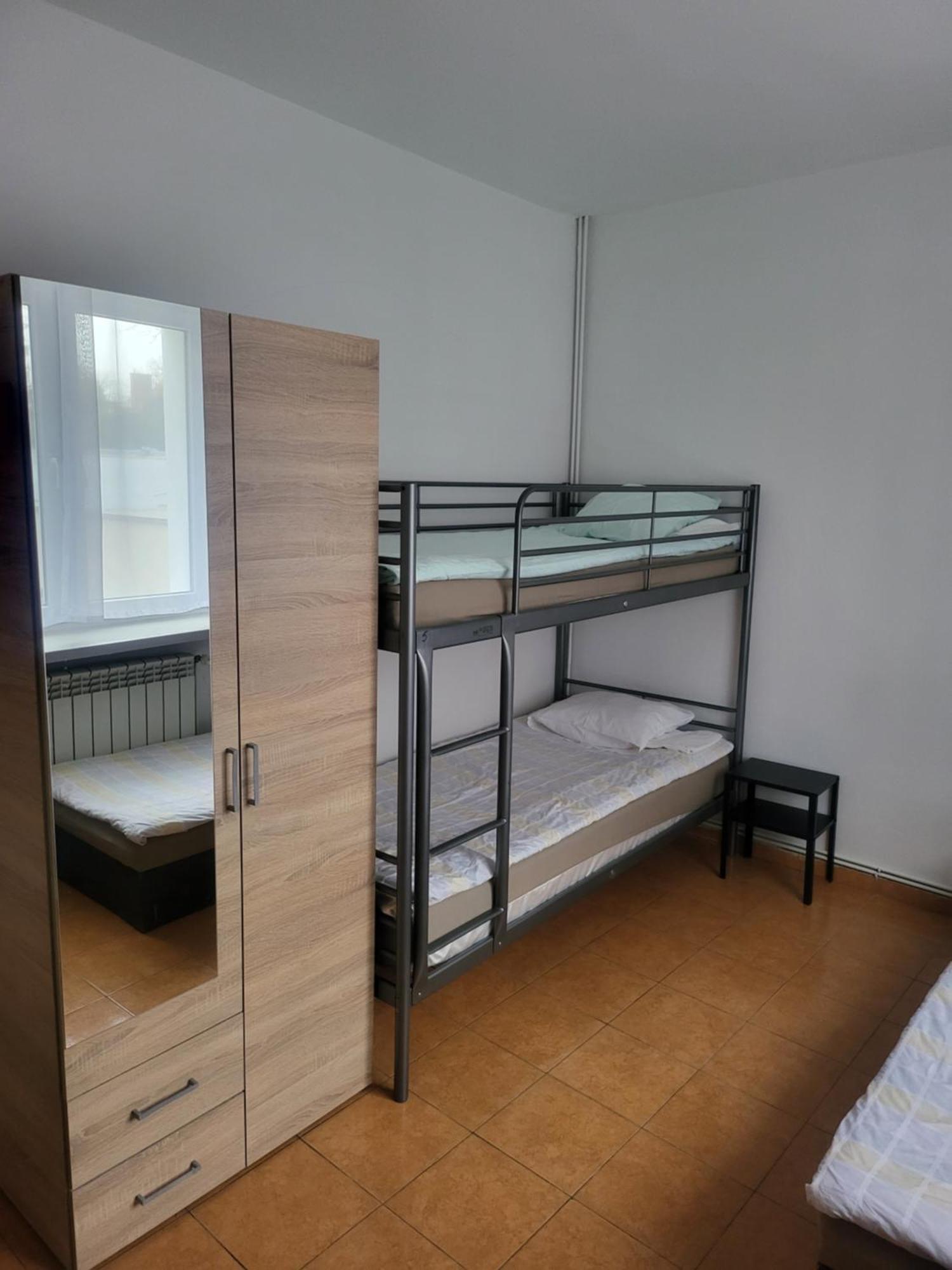 Rooms4rest Popularna - Private For Tourists - Atr Consulting Sp, Z O,o, Bed & Breakfast