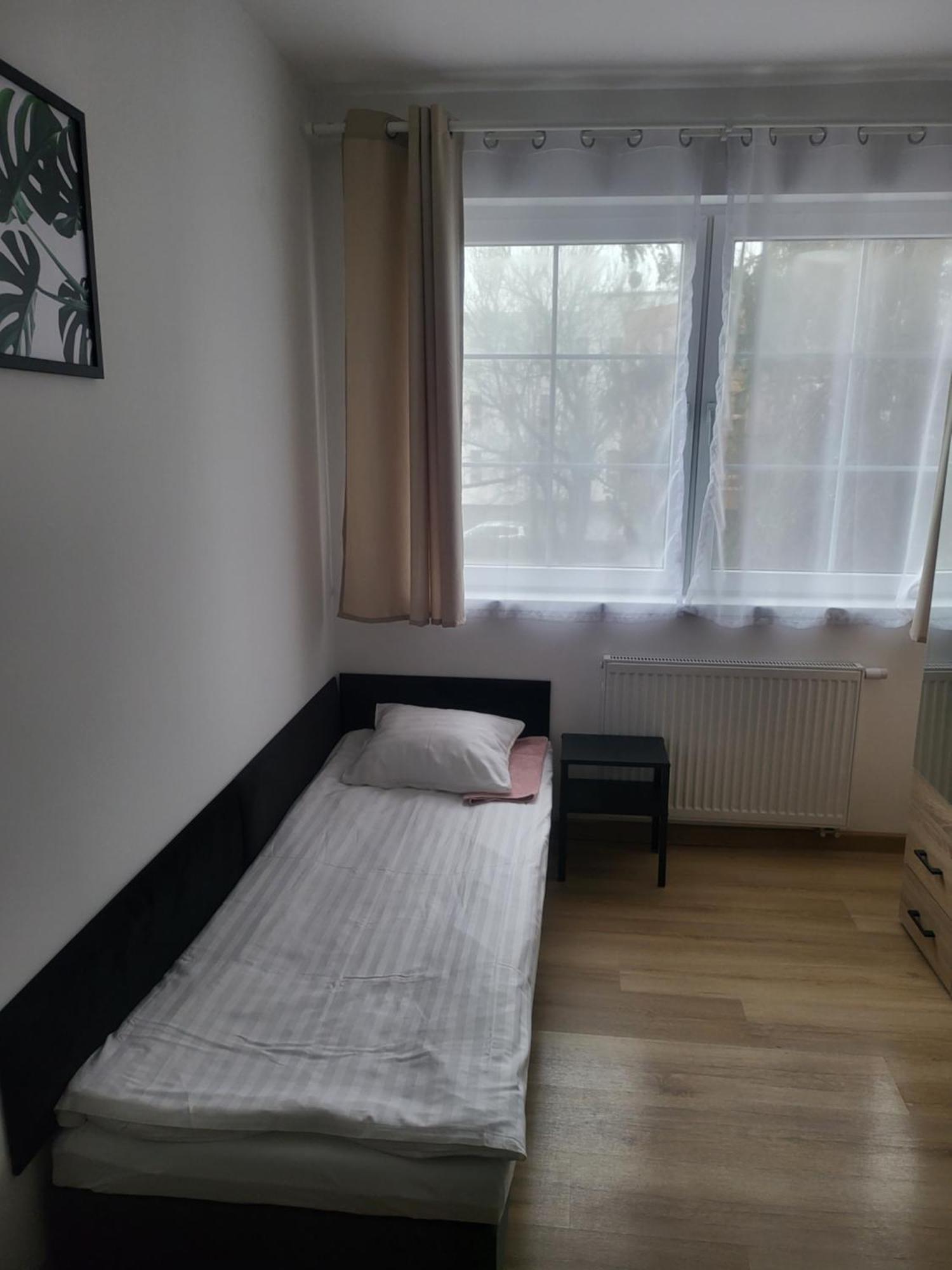Rooms4rest Popularna - Private For Tourists - Atr Consulting Sp, Z O,o, Bed & Breakfast Warsaw