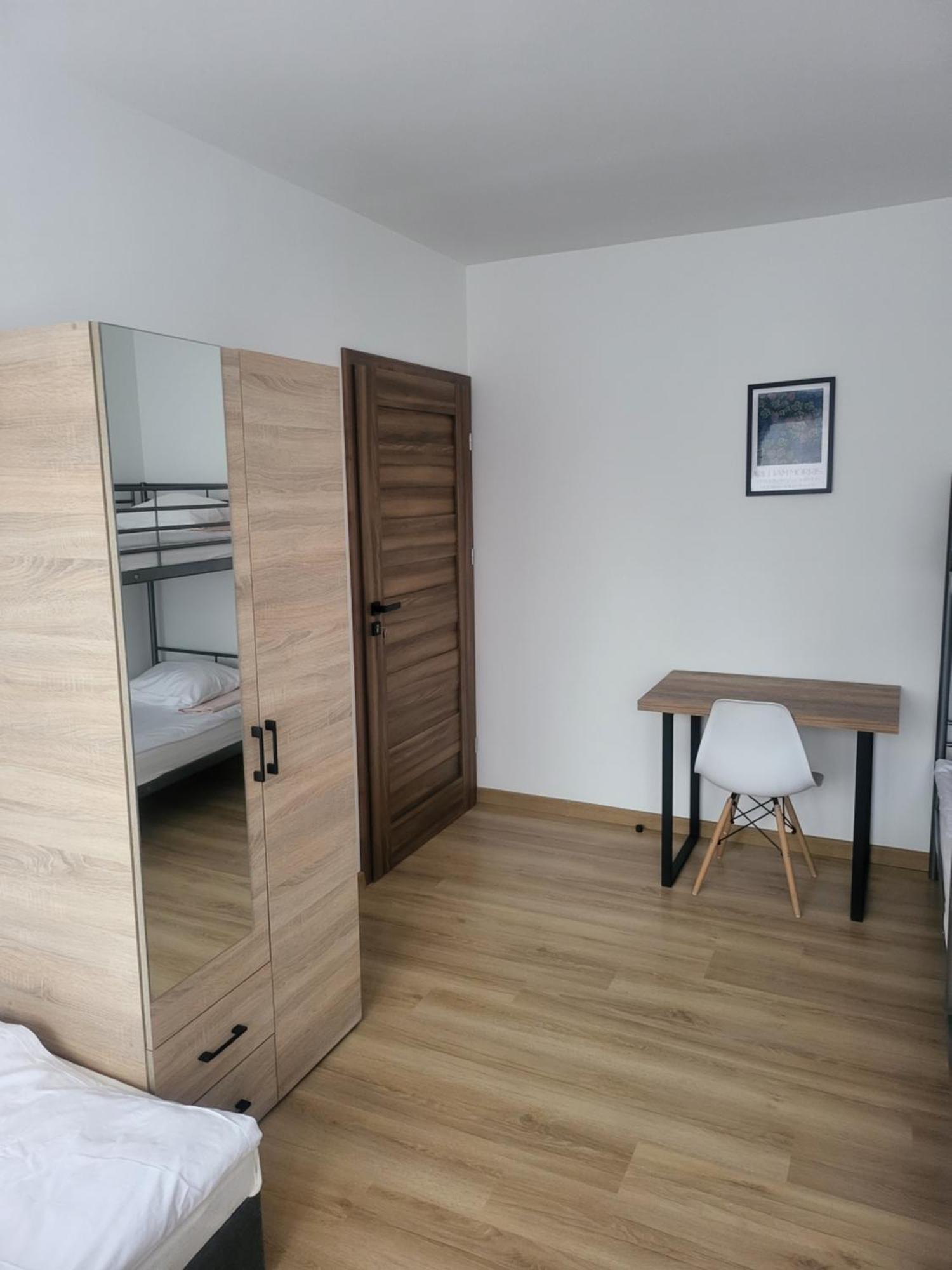 Rooms4rest Popularna - Private For Tourists - Atr Consulting Sp, Z O,o, *