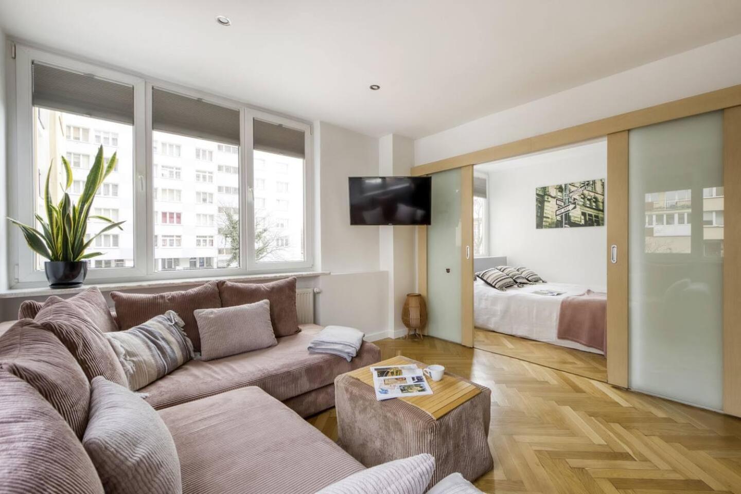 Blush Center Nowogrodzka Warsaw