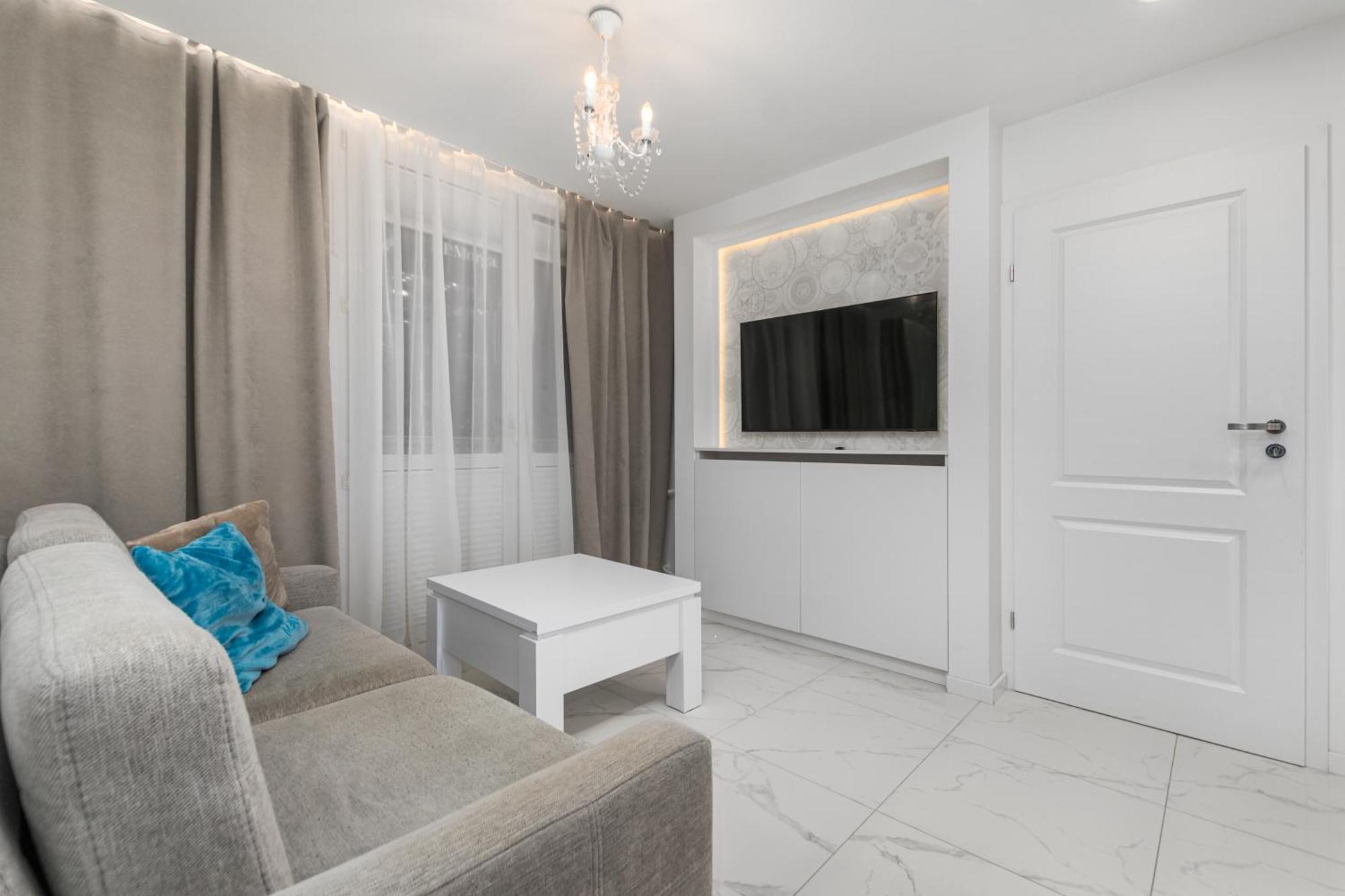 Aleja Jana Pawla Ii 20 B By Homeprime Apartamento Varsóvia