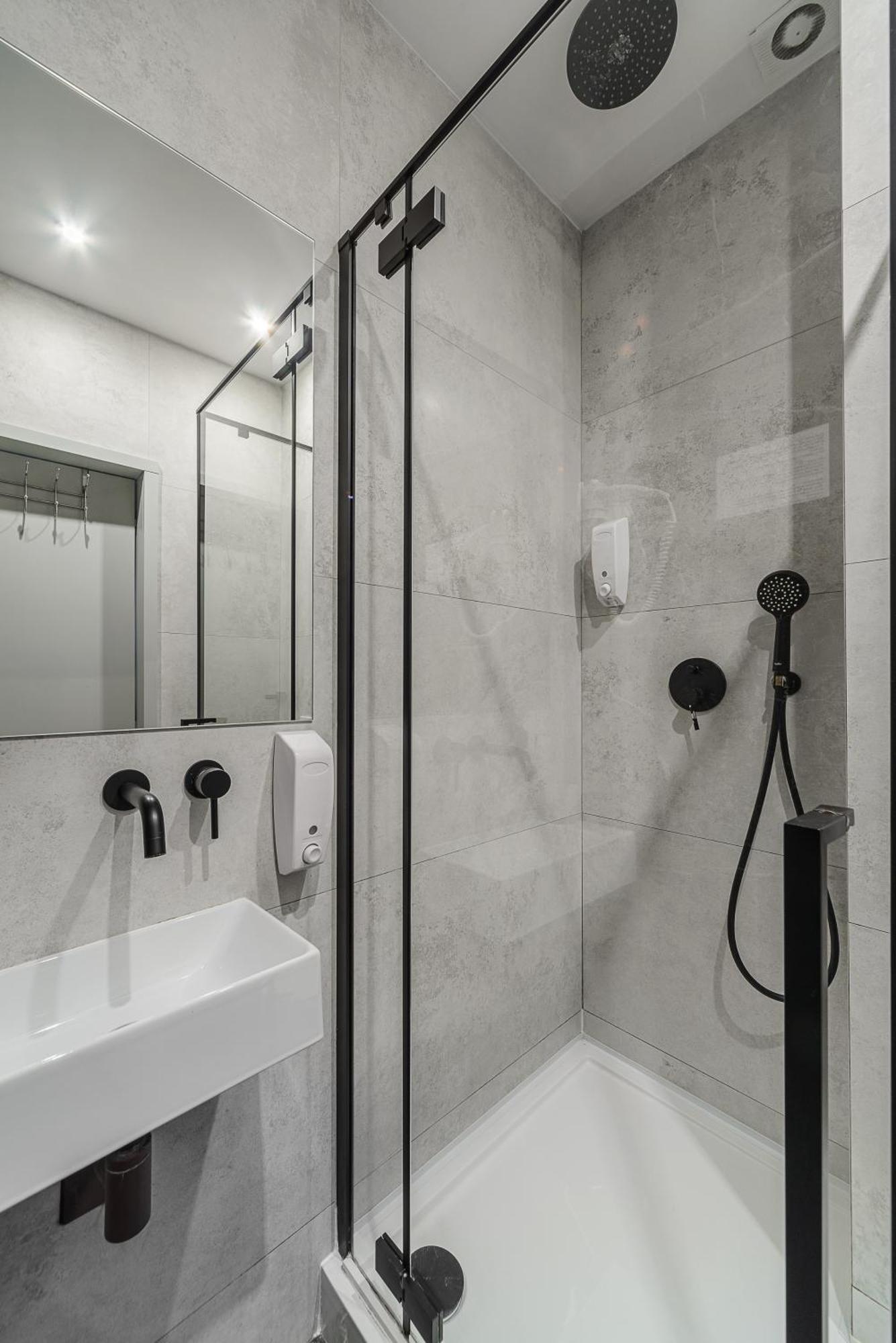 Apartment Lumina Design With Beautiful View Warschau