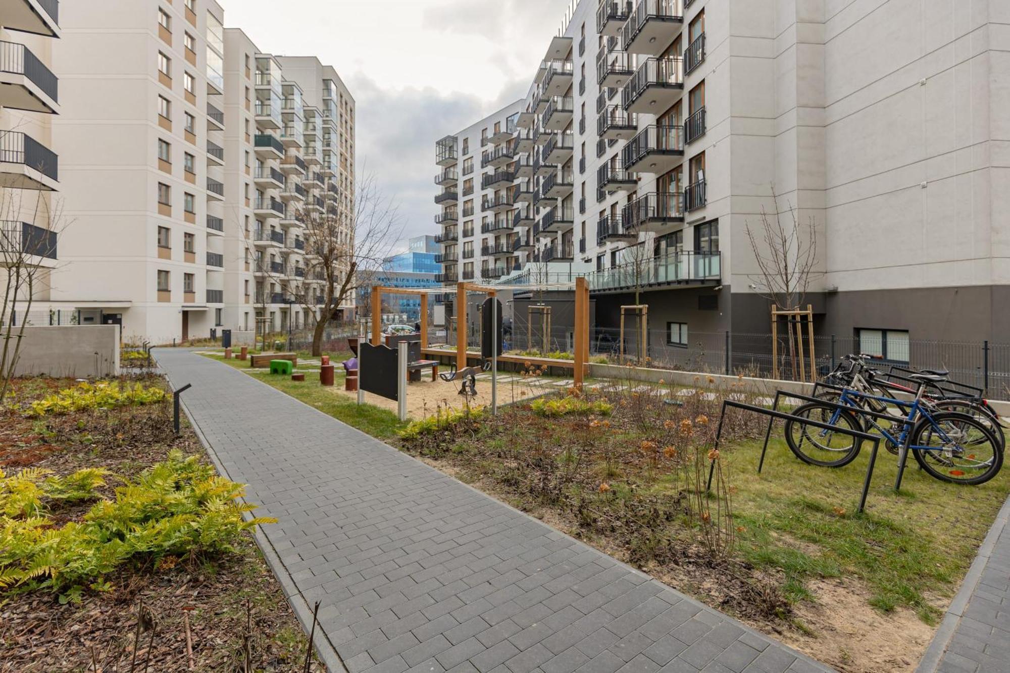 Căn hộ Stylish Zdziechowskiego With Parking & Office By Renters Warsaw