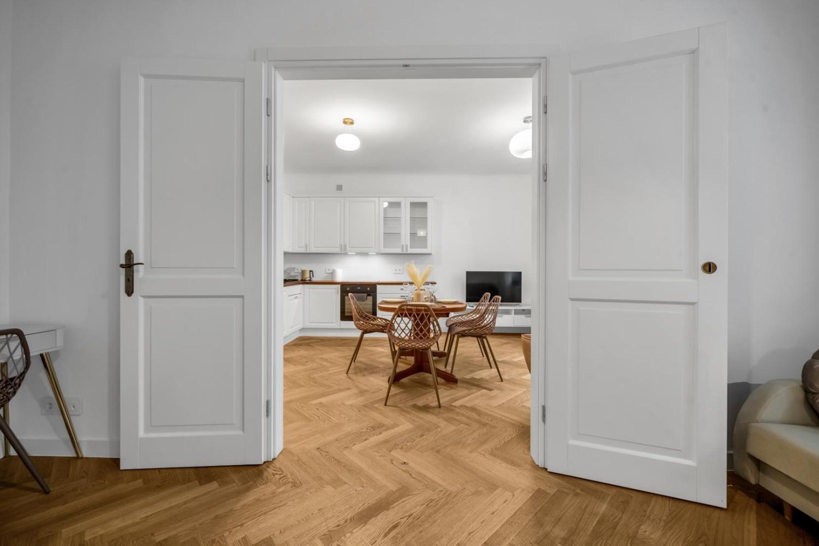 Apartment Downtown - 82m2, Location - By Rentujemy Warsaw