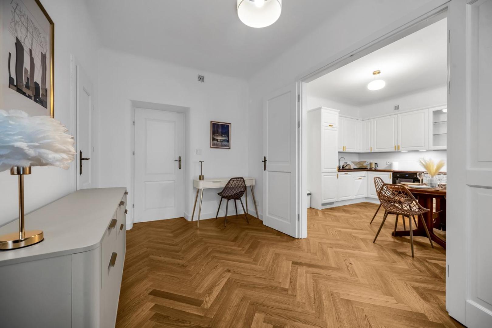 Apartment Downtown - 82m2, Location - By Rentujemy Warsaw
