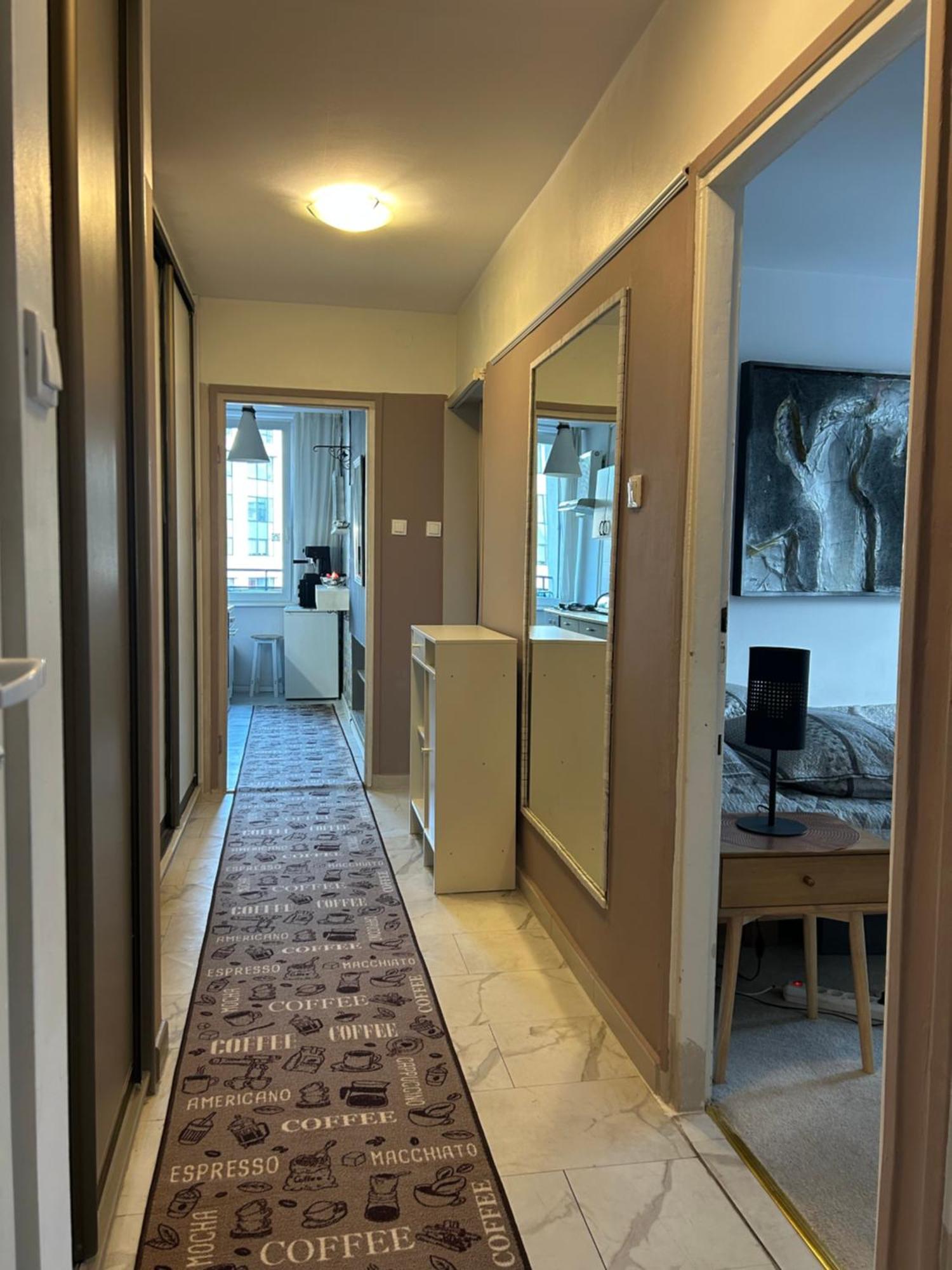 Perfect Location Two Bedrooms With Balkony Varsóvia