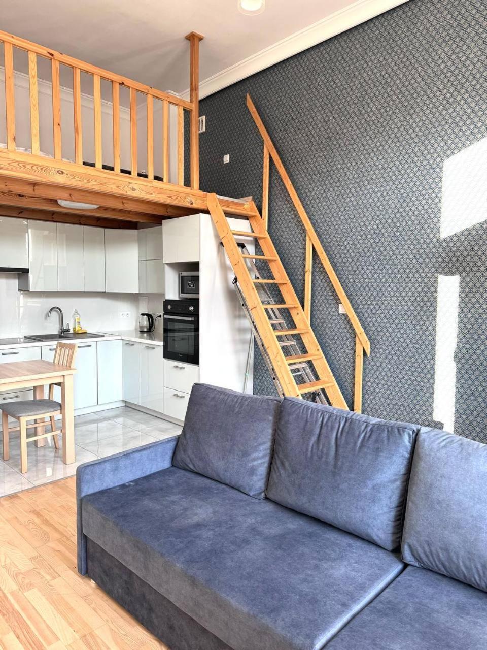 Apartment Stylish In The Centre -by Hik Warsaw