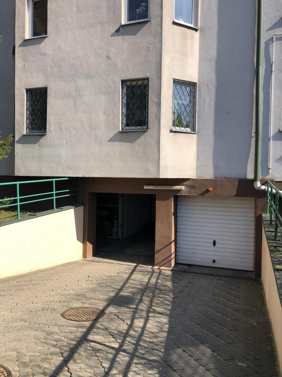 New 2floor Security Park Mall Airport Apartment Warsaw