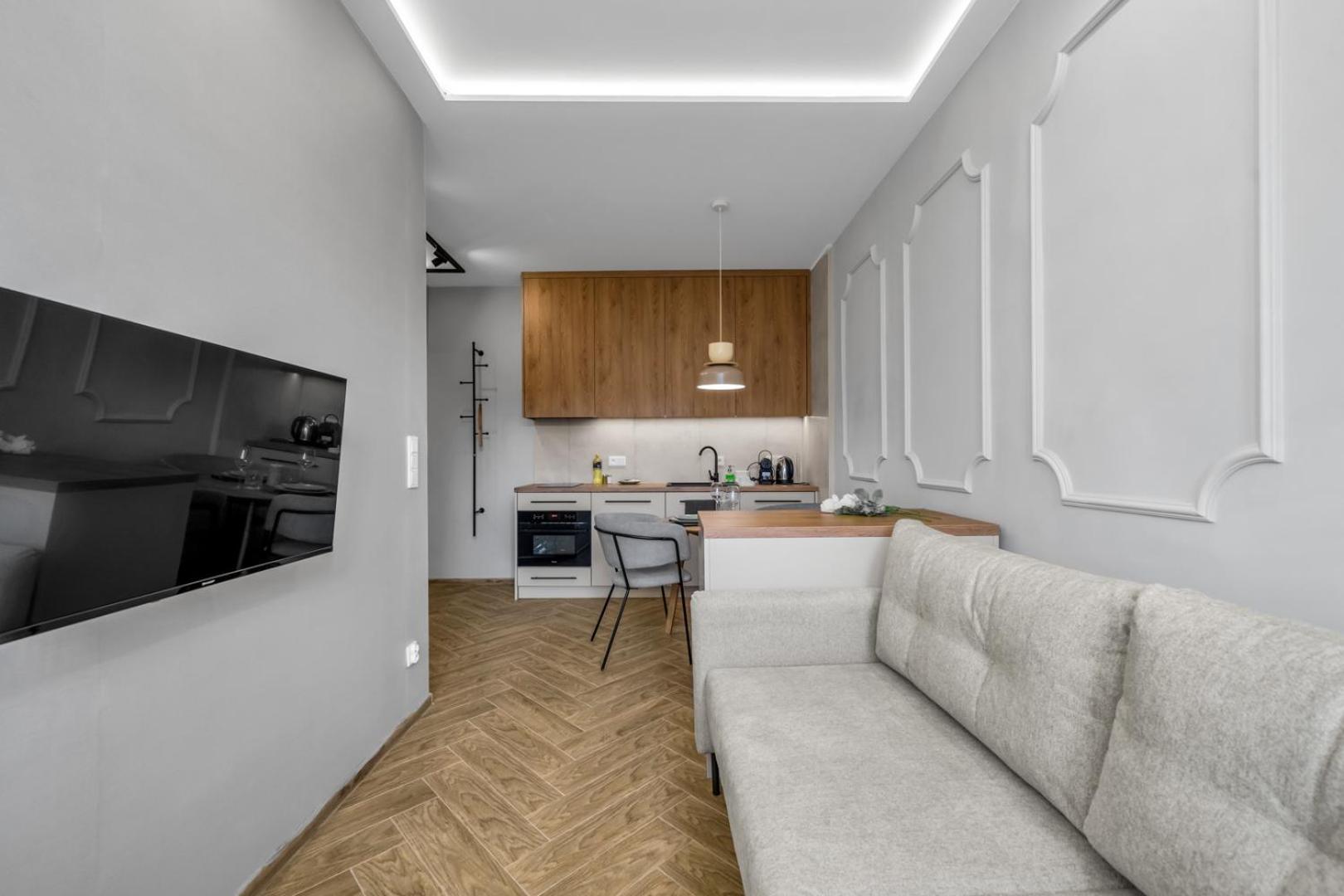Stylish Wola - 30m2, Trams Nearby - By Rentujemy Warsaw