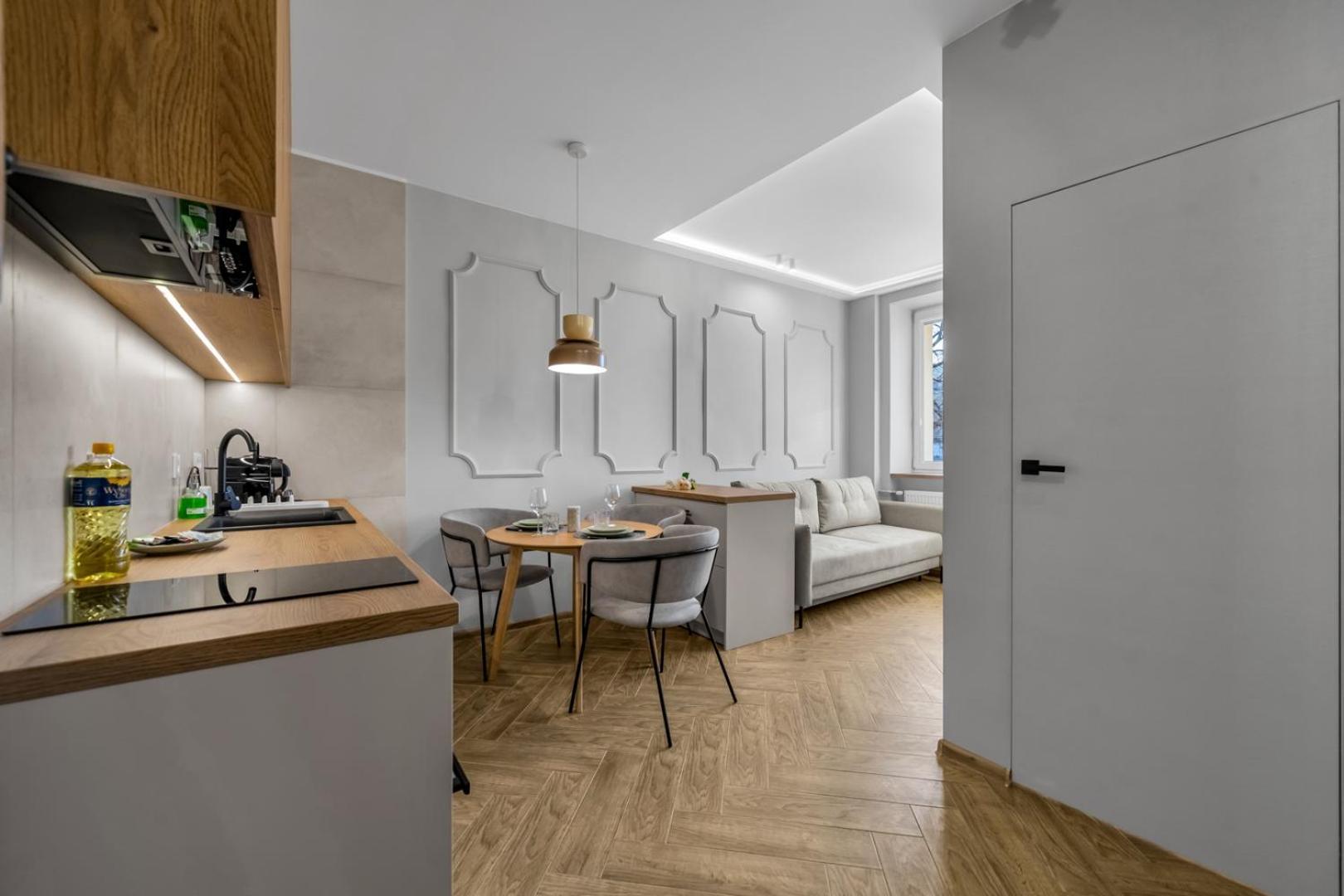 Stylish Wola - 30m2, Trams Nearby - By Rentujemy *
