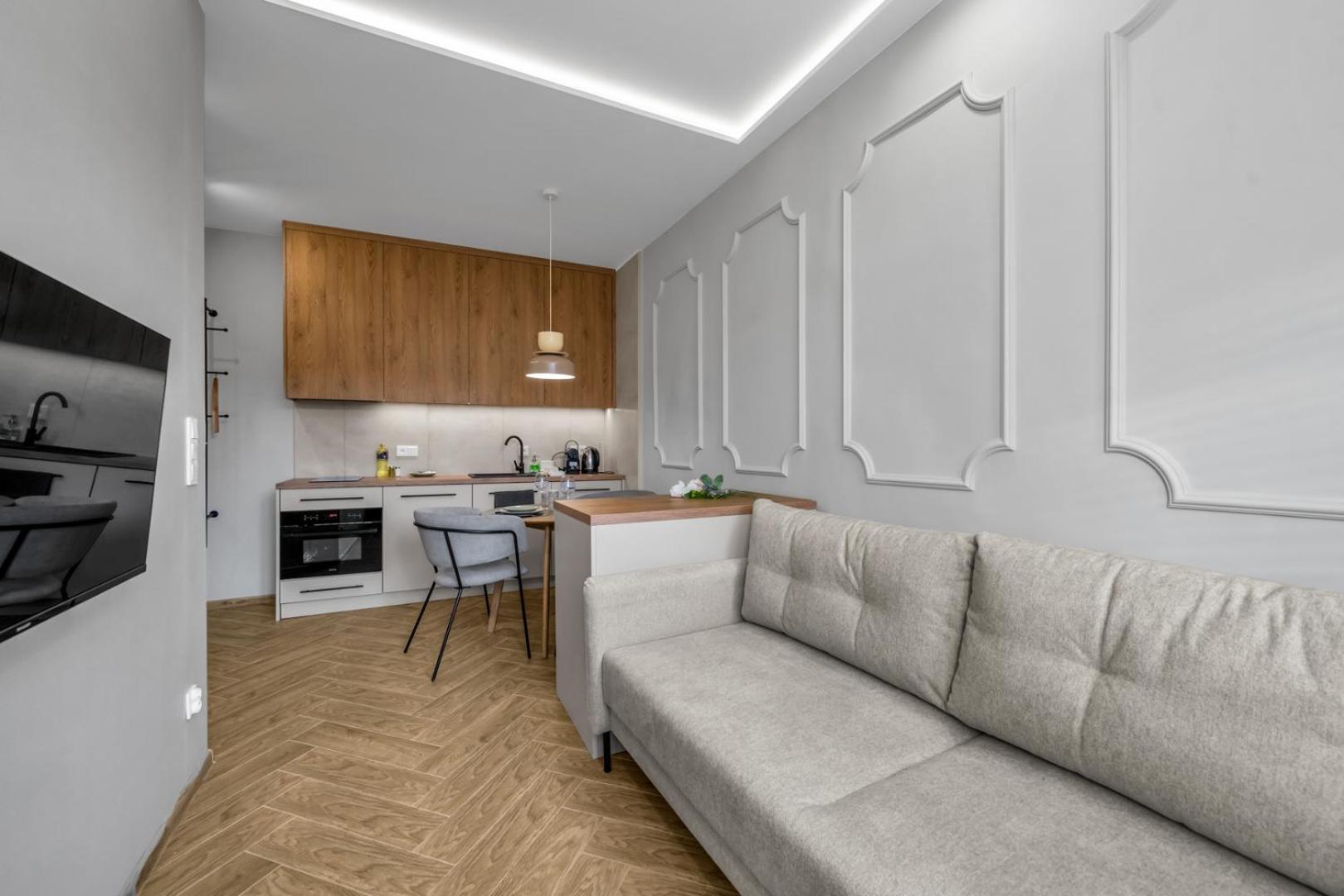 Stylish Wola - 30m2, Trams Nearby - By Rentujemy Warsaw