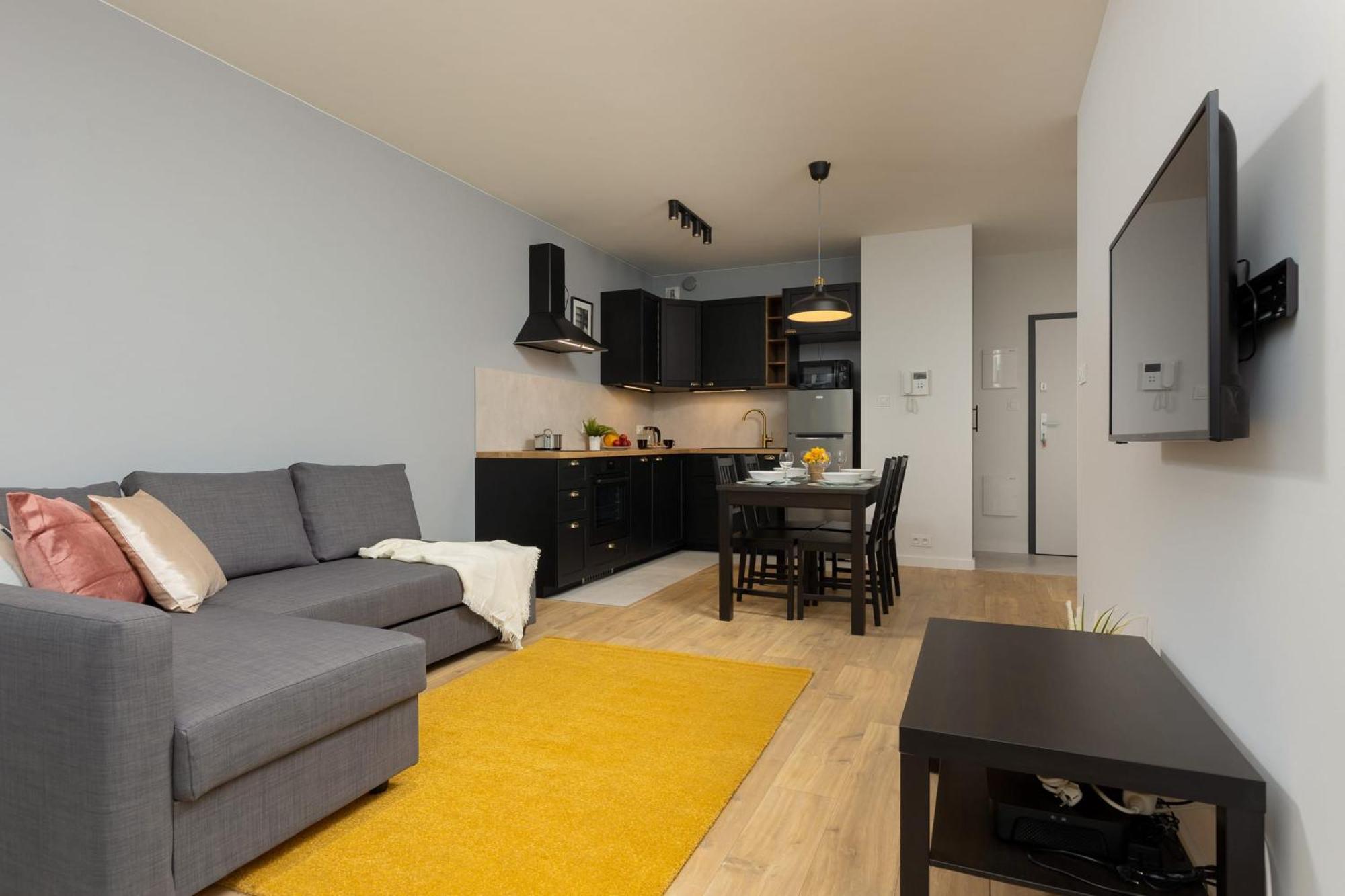 Praga Stalowa With Balcony By Renters * Warsaw