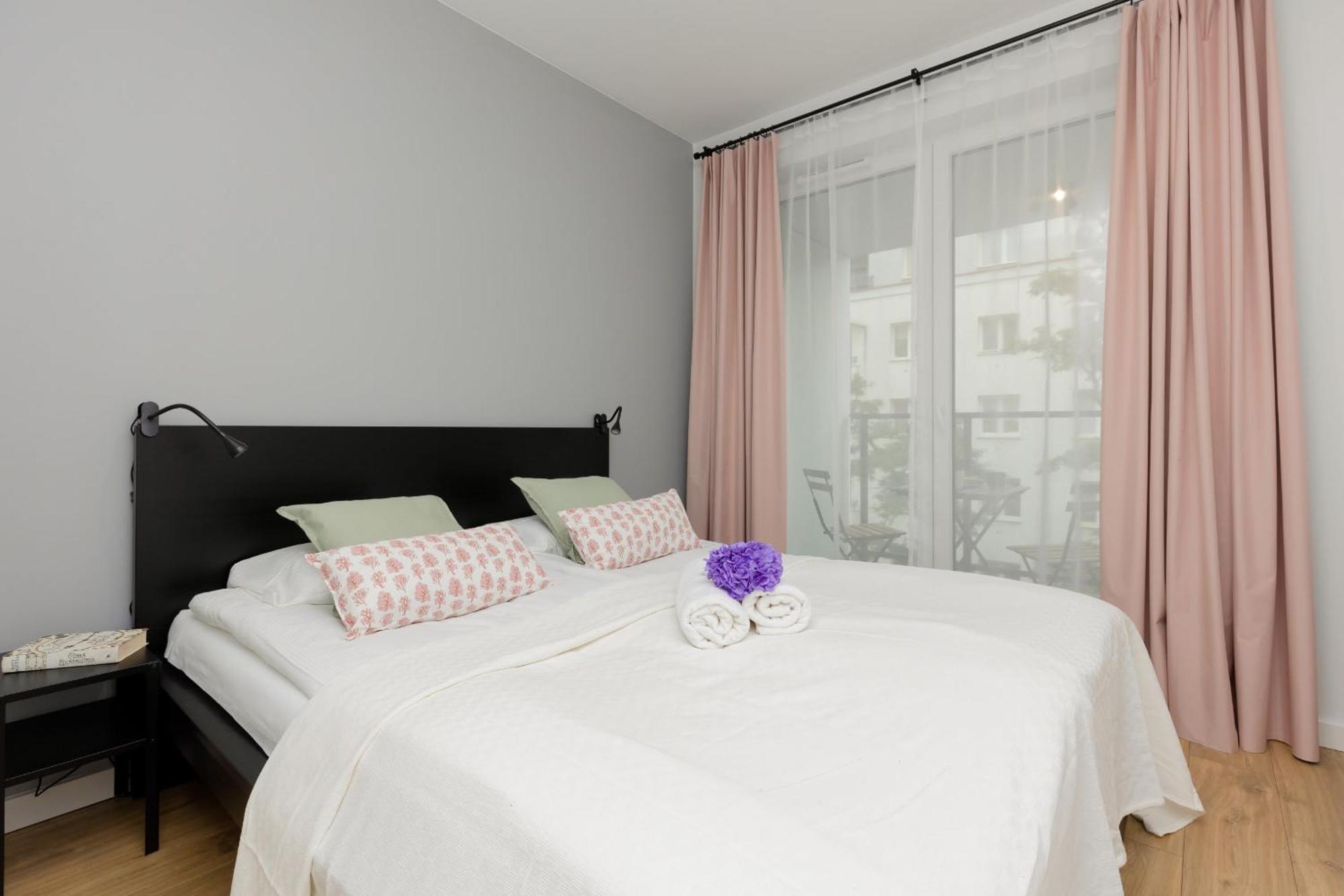 Praga Stalowa With Balcony By Renters Apartment *