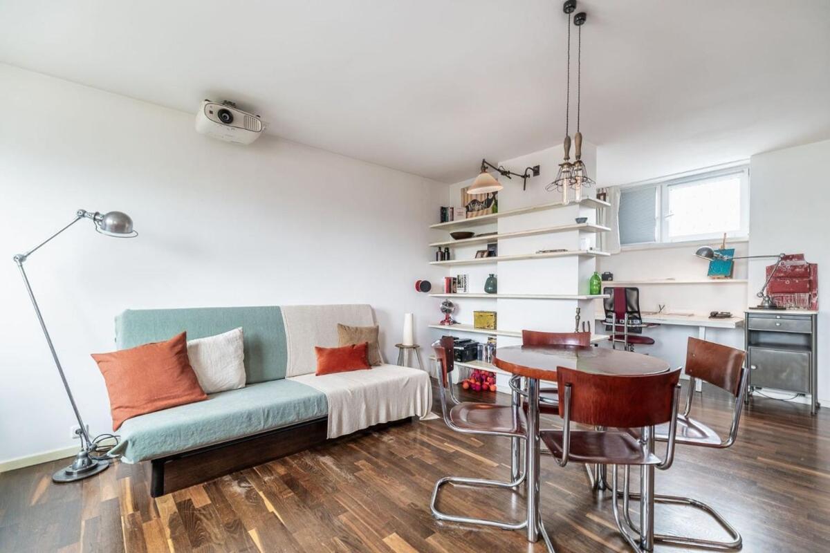 Apartment Artist Mokotow - 12 Minutes Center Warsaw