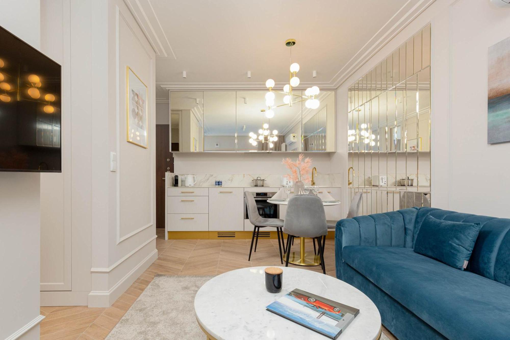 Lux Center Mennica By Renters Prestige Apartment