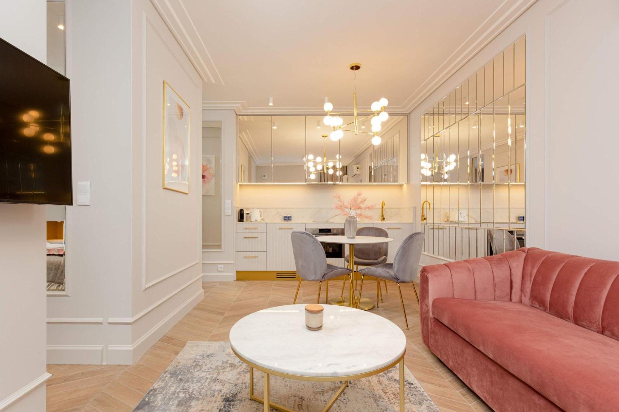 Lux Center Mennica By Renters Prestige * Warsaw