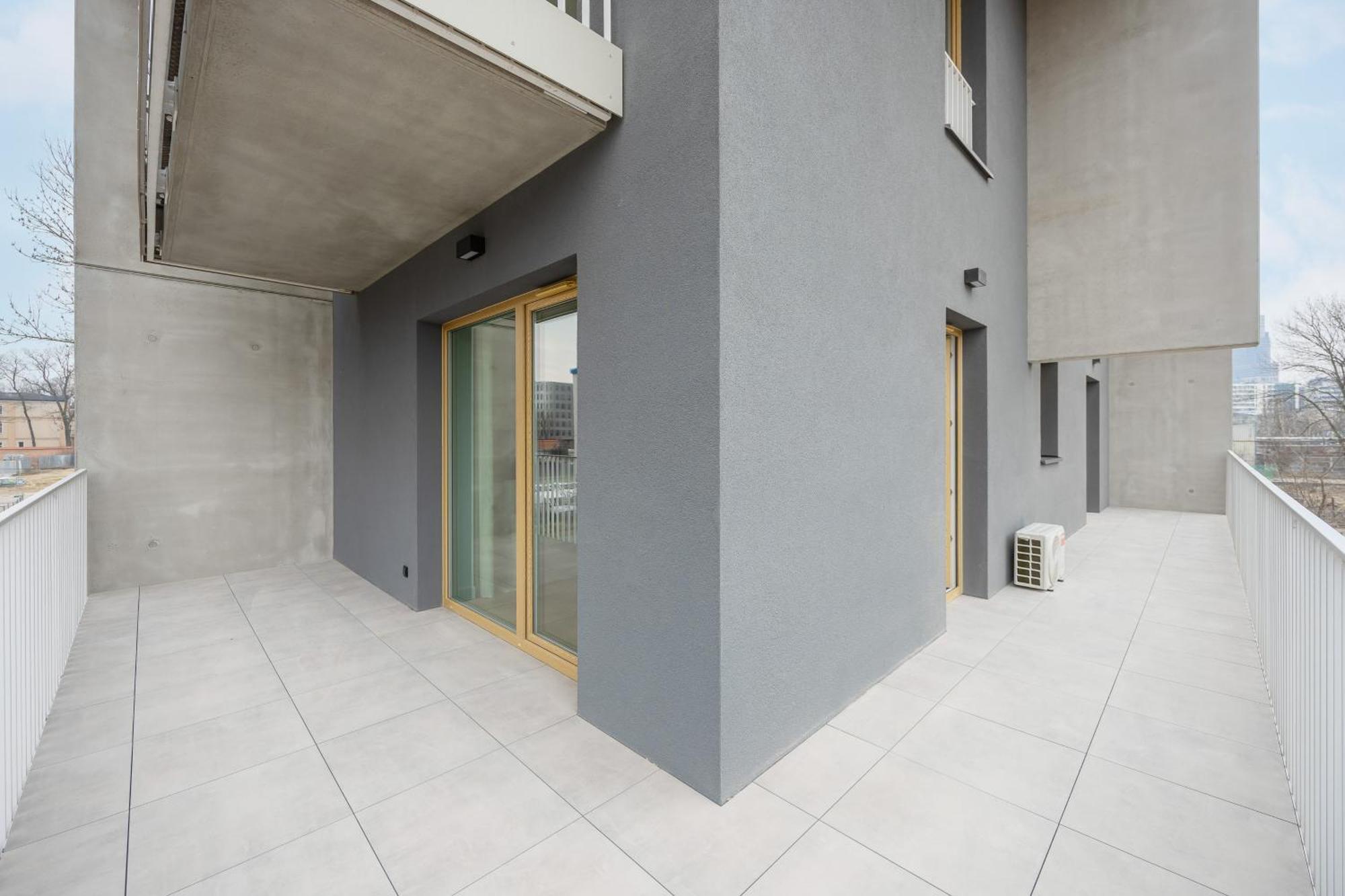 Exceptional For 6 People By Renters Prestige