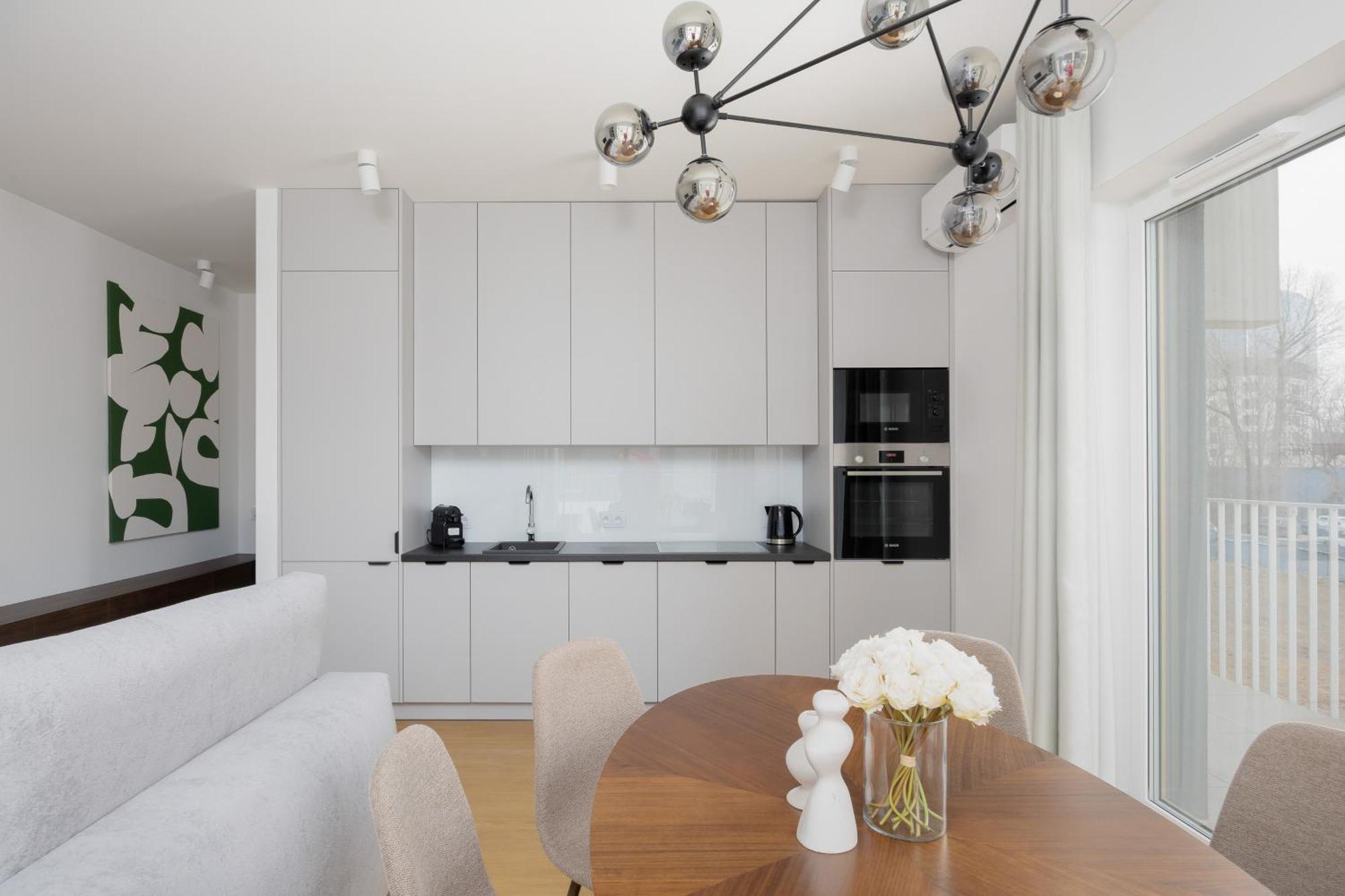 Exceptional For 6 People By Renters Prestige Warsaw