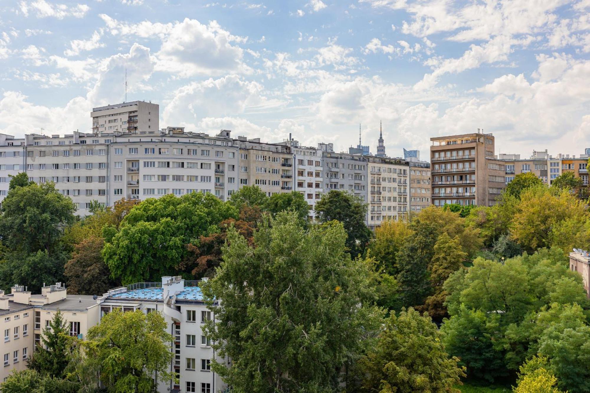 Apartment Sunny Centre By Renters *