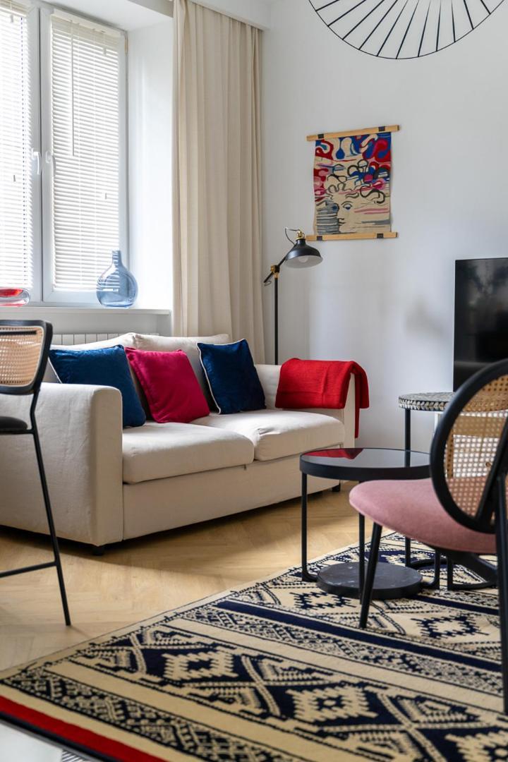 - Workspace & Park Nearby - By Rentujemy Apartment *