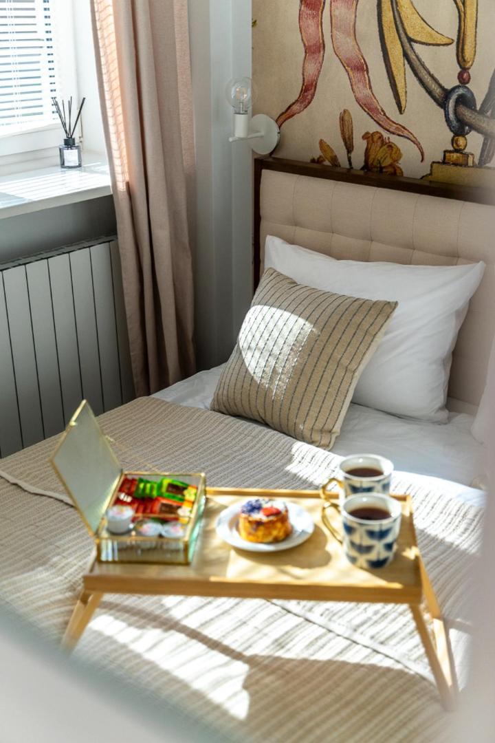 - Workspace & Park Nearby - By Rentujemy Apartment Warsaw