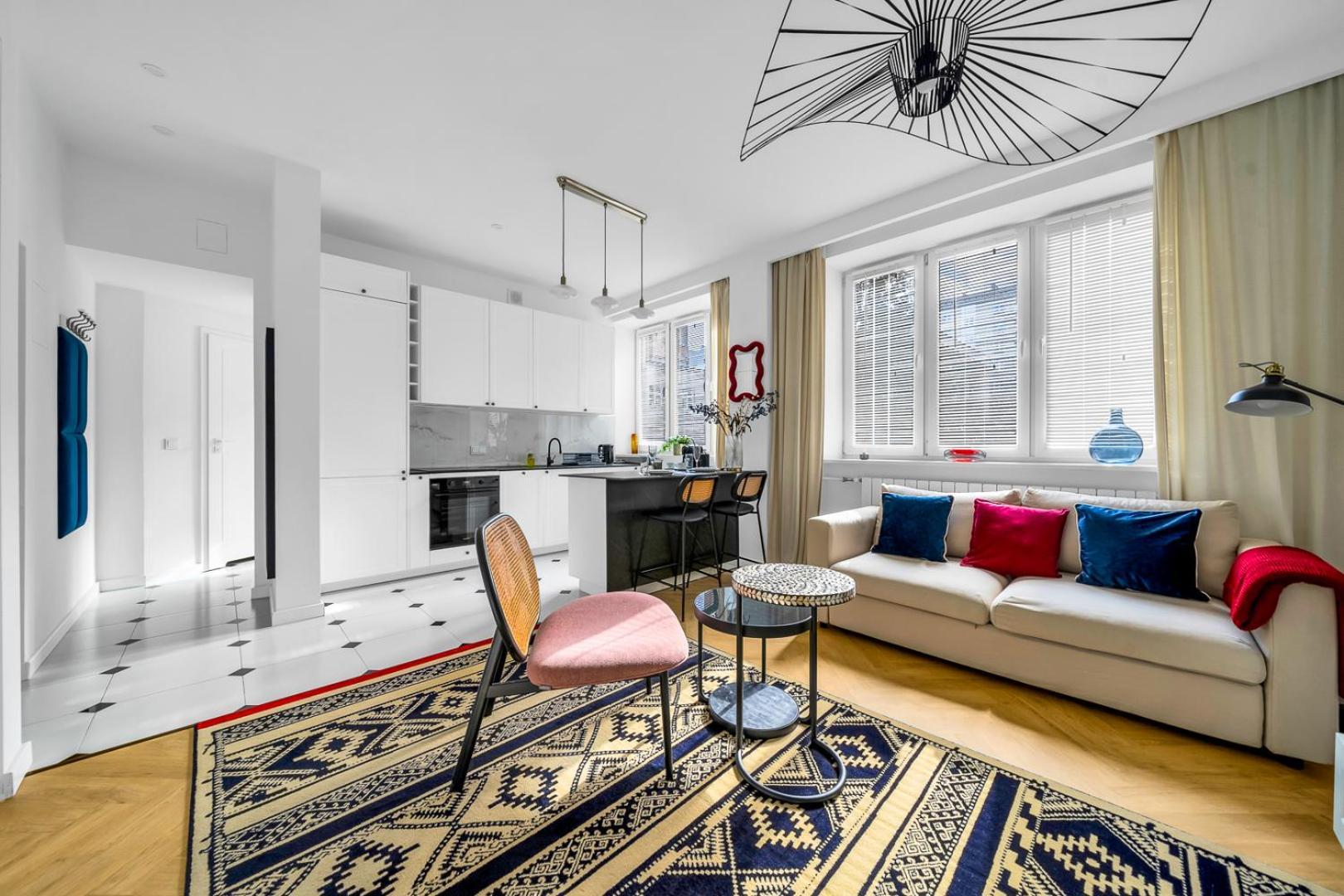 - Workspace & Park Nearby - By Rentujemy *