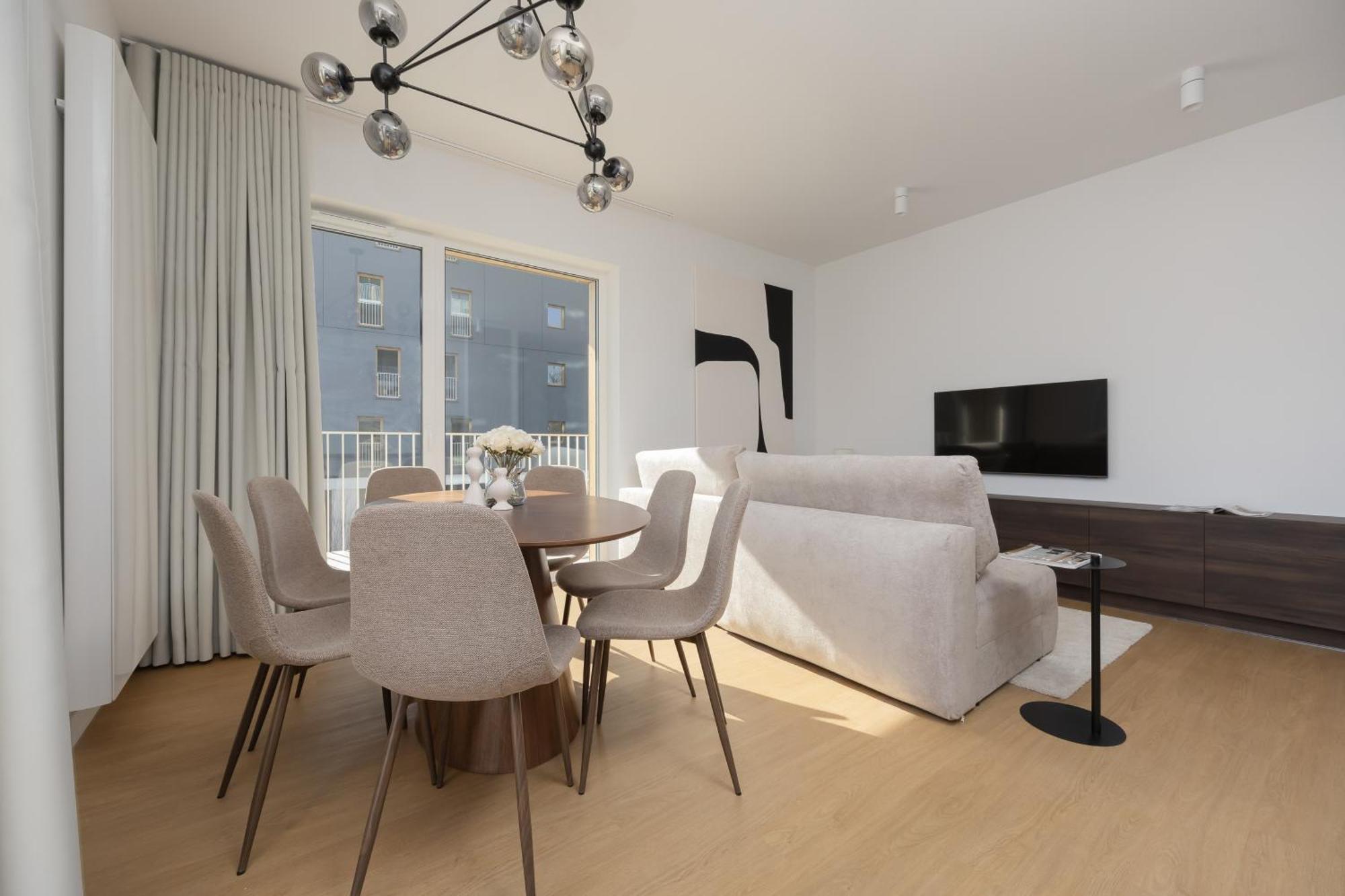 Exceptional For 6 People By Renters Prestige * Warsaw
