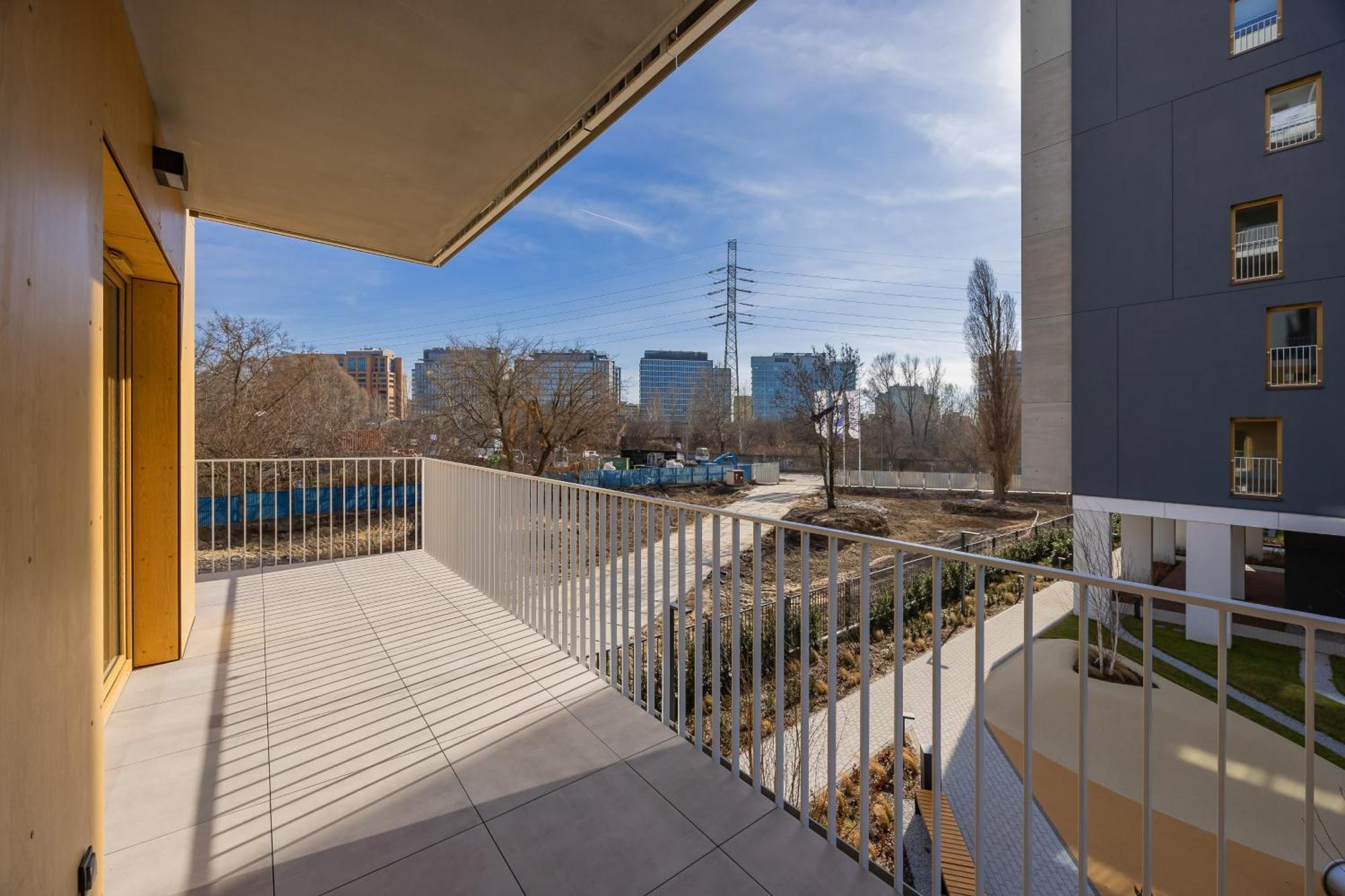 Exceptional For 6 People By Renters Prestige