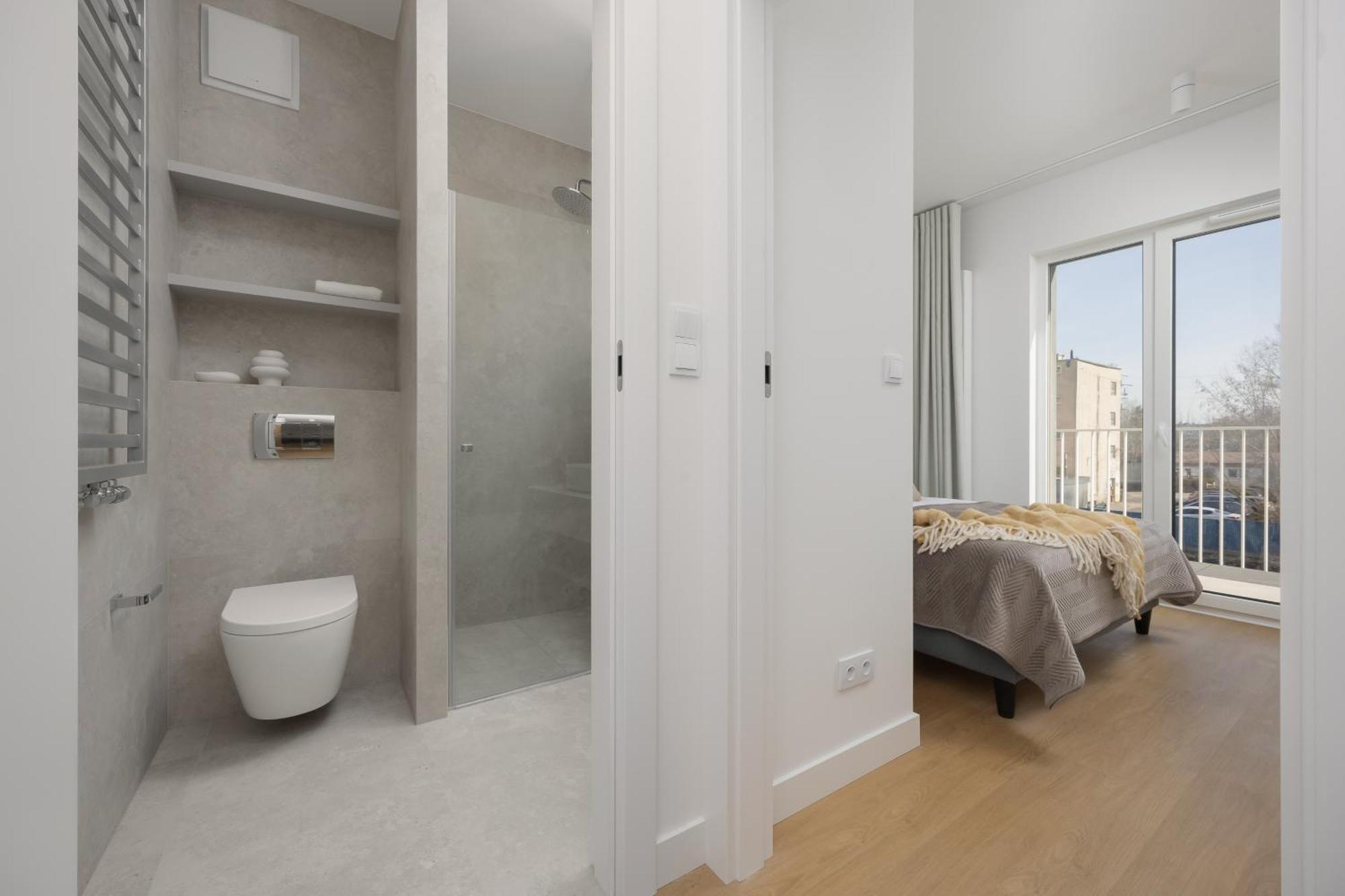 Exceptional For 6 People By Renters Prestige