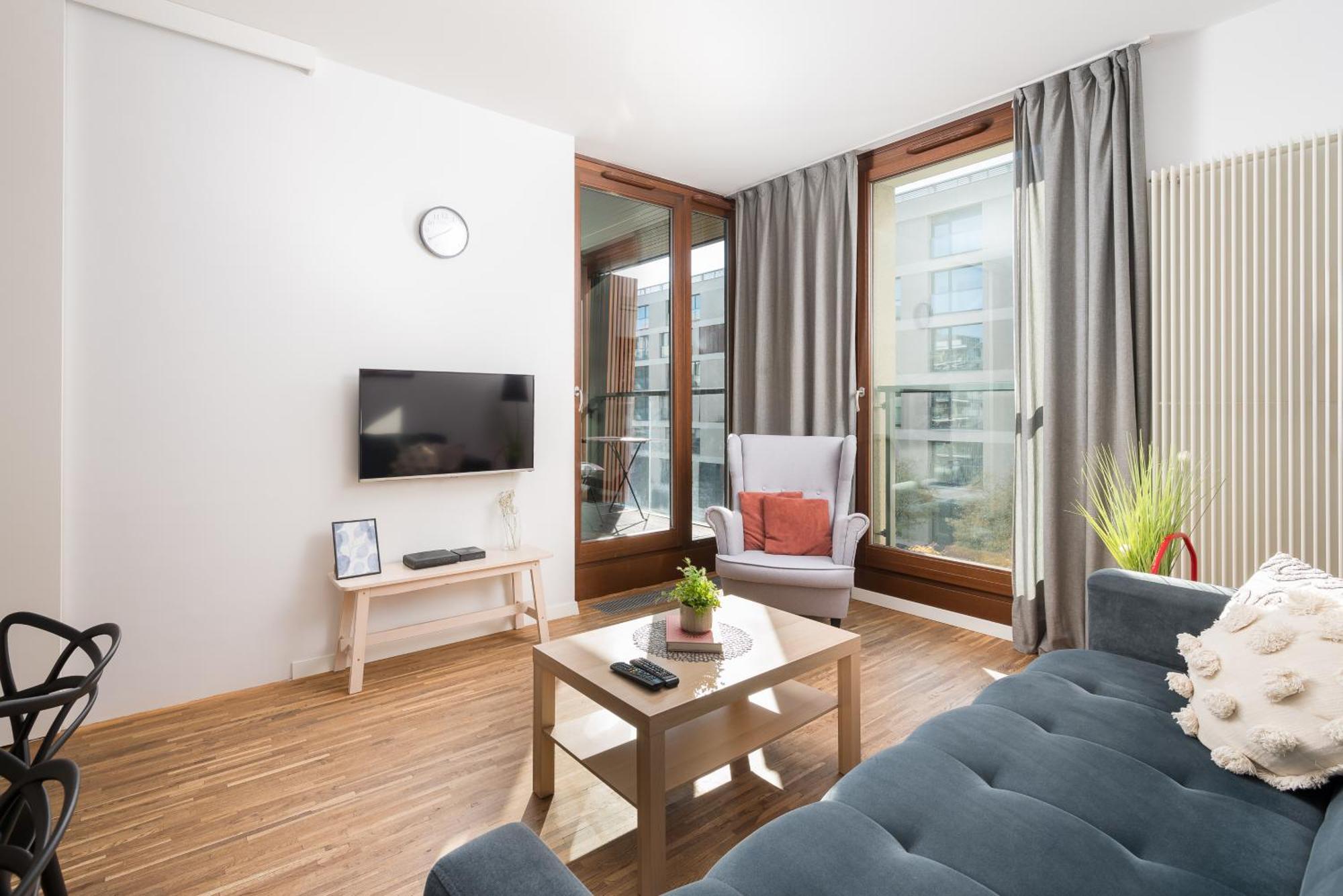 Apartment Center *
