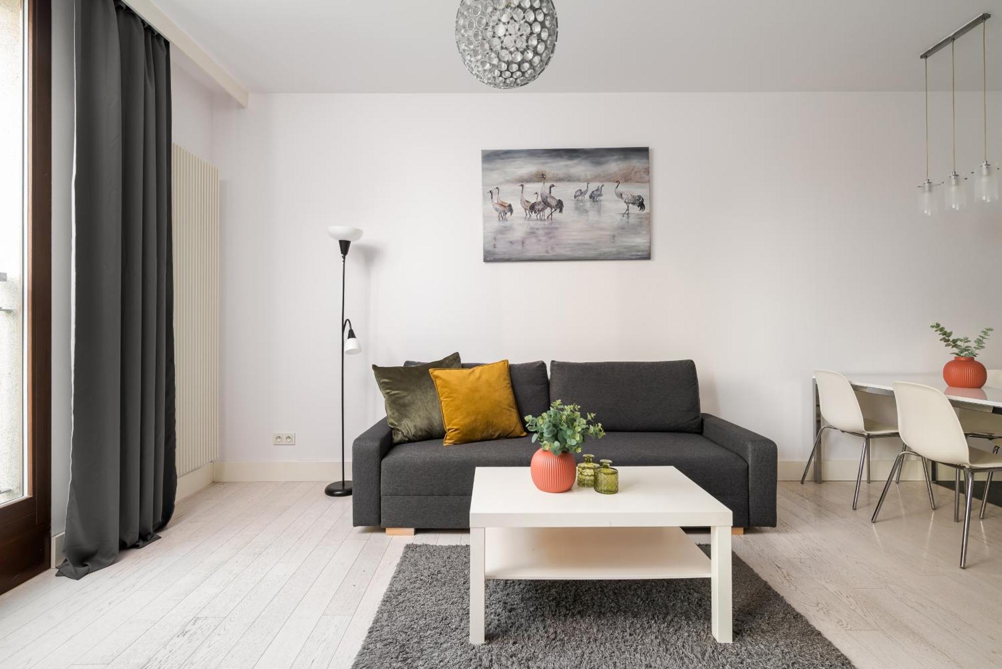 Apartment Center *