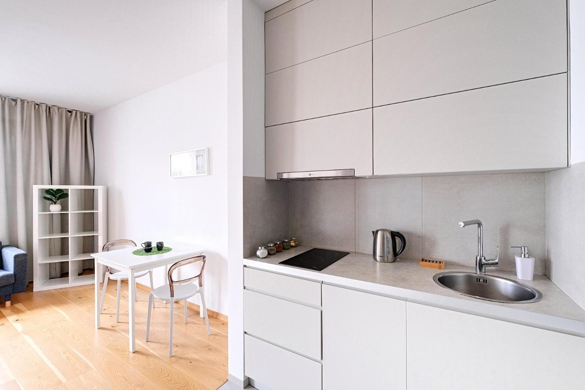 Center Apartment *