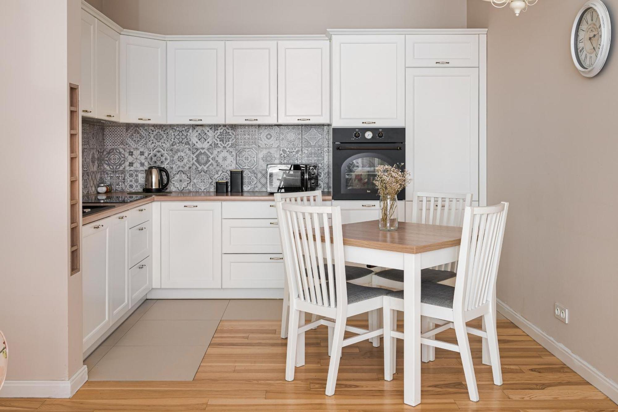 Center Apartment *
