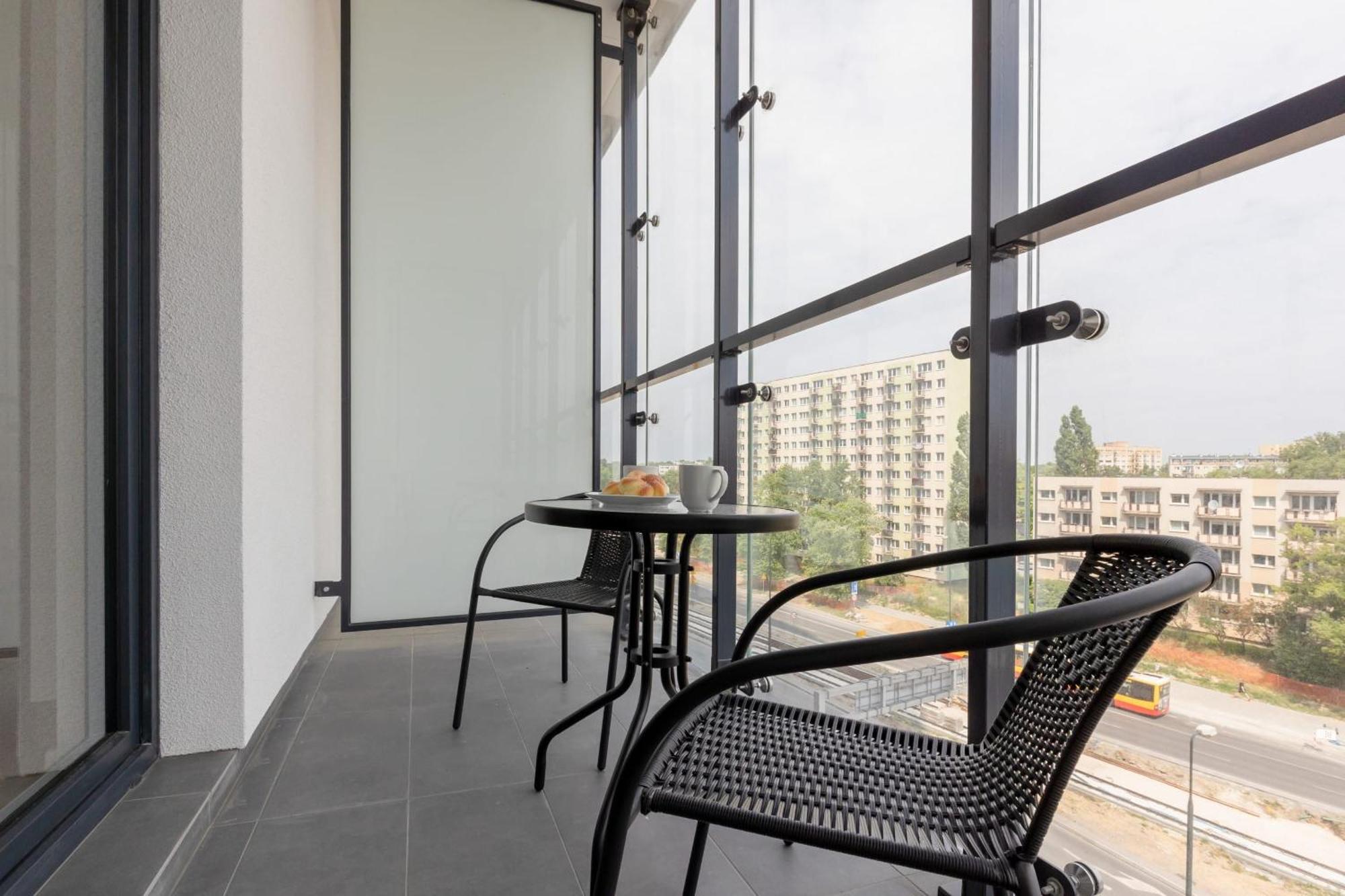 Business Kasprzaka With Parking By Renters * Warschau