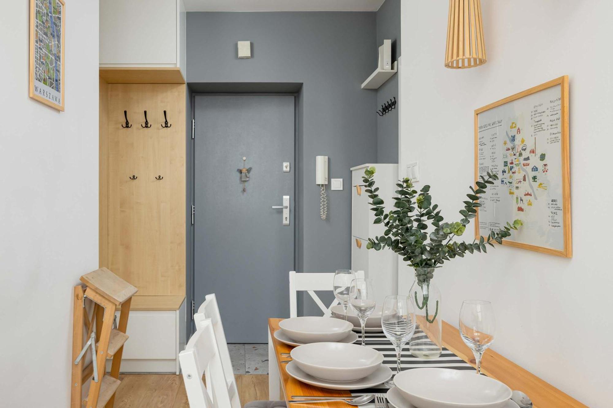 Ogrodowa Cozy Near Mirowska Hall Warsaw's Wola By Renters Apartment
