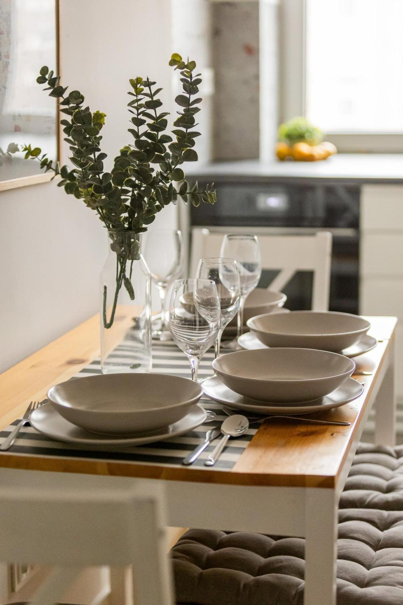 Apartment Ogrodowa Cozy Near Mirowska Hall Warsaw's Wola By Renters