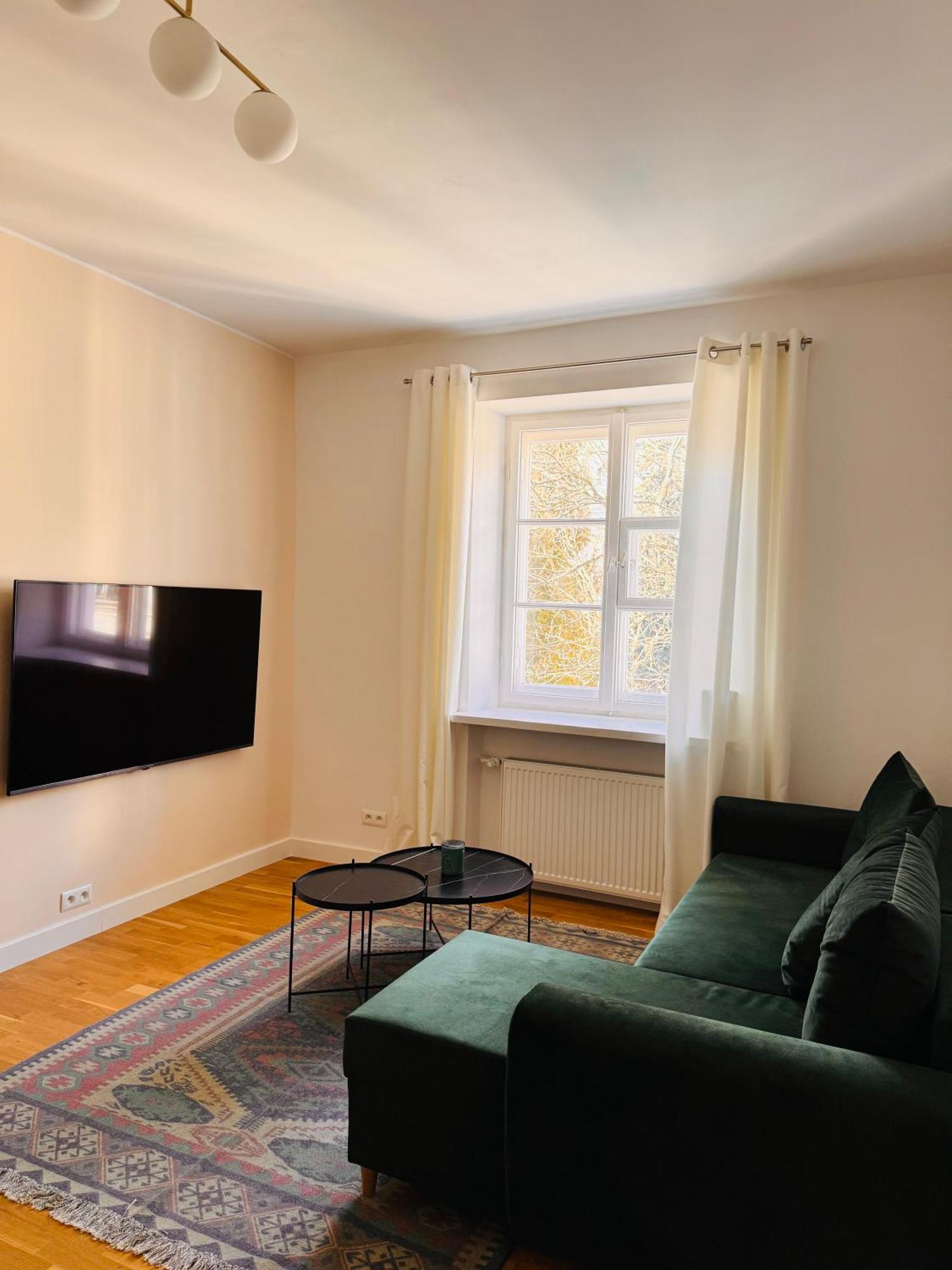 Miodowa Old Town Residence, Historic Royal Route Apartment