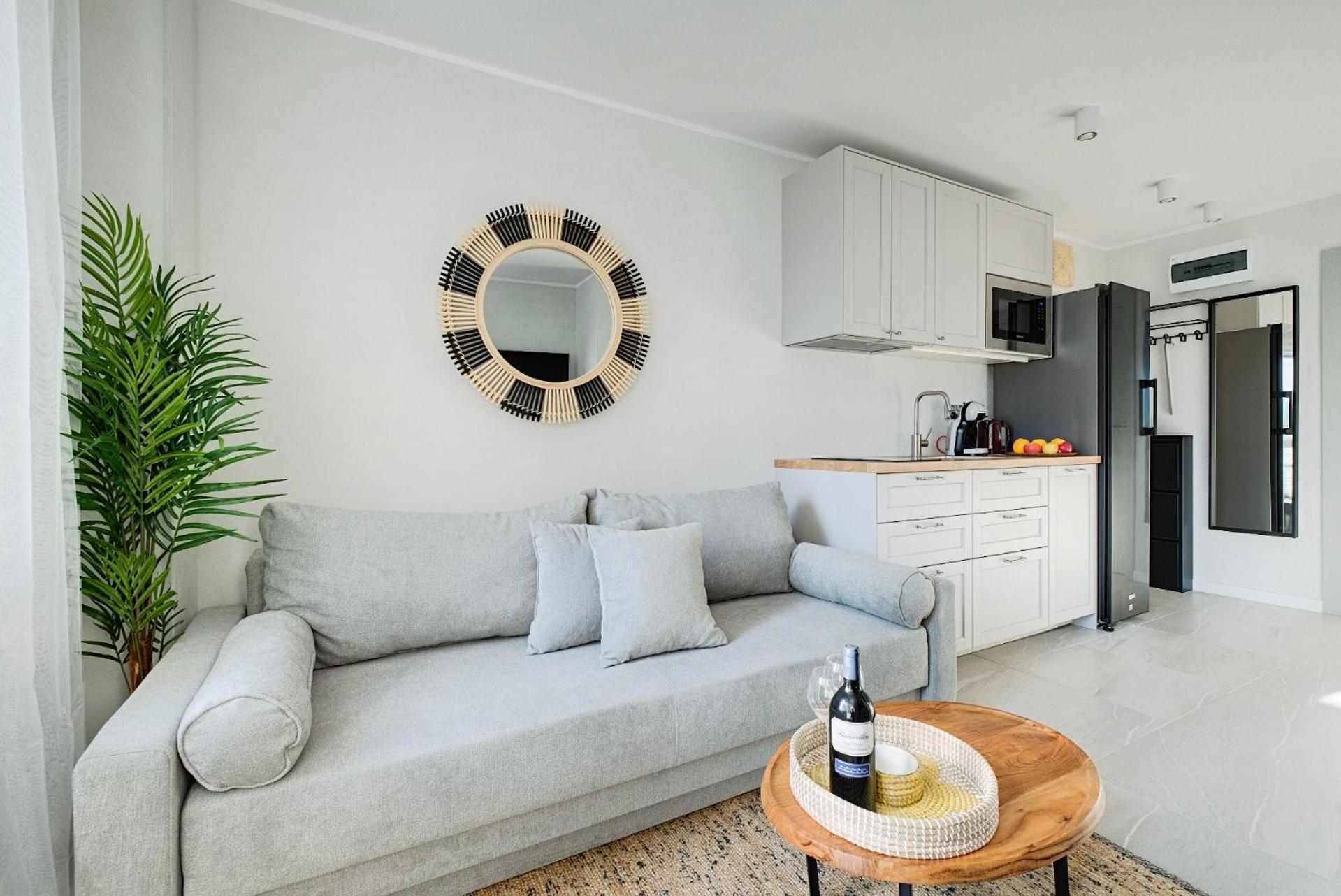 Emilii Plater 55 Center 3 Bedrooms Living Balcony