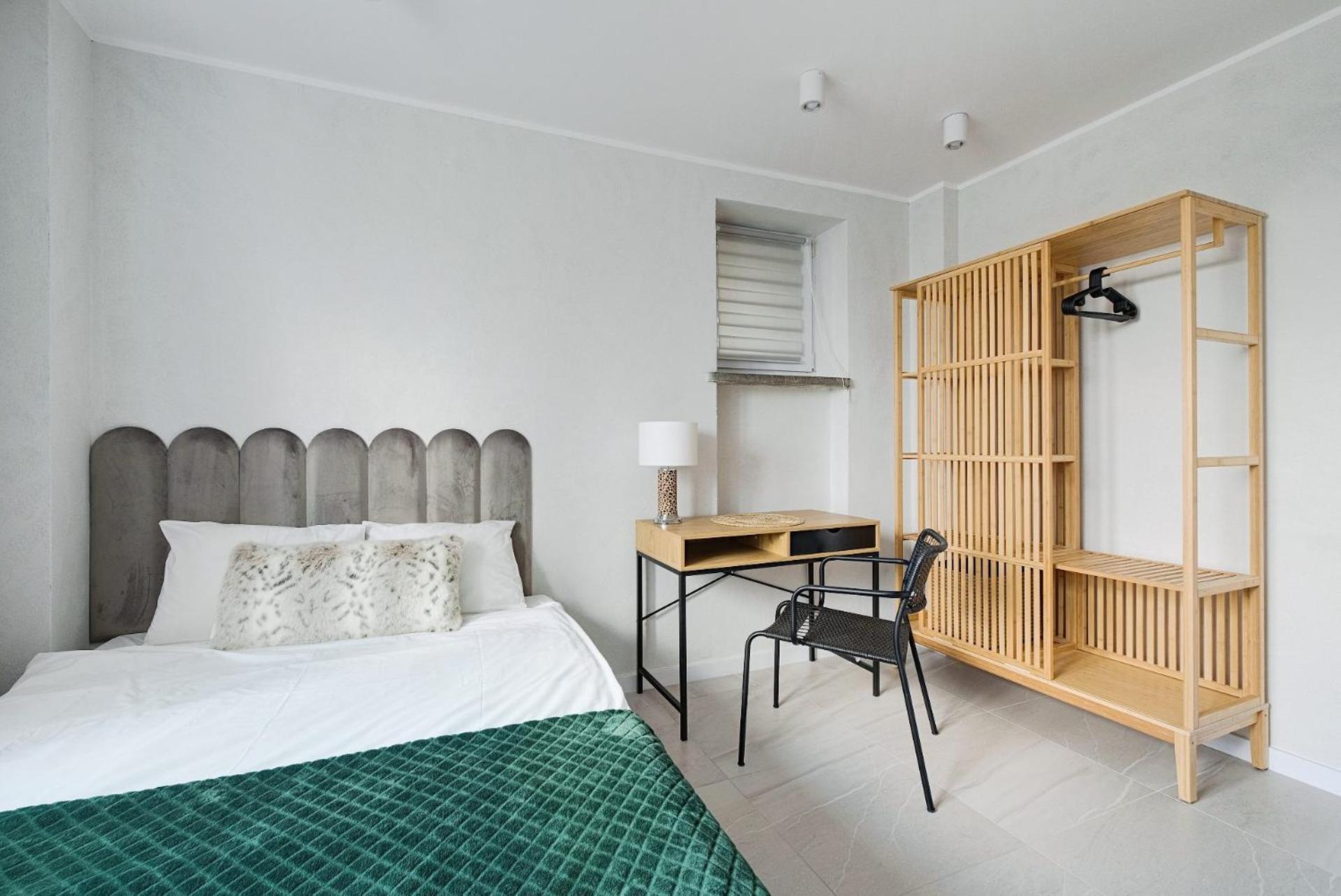 Emilii Plater 55 Center 3 Bedrooms Living Balcony