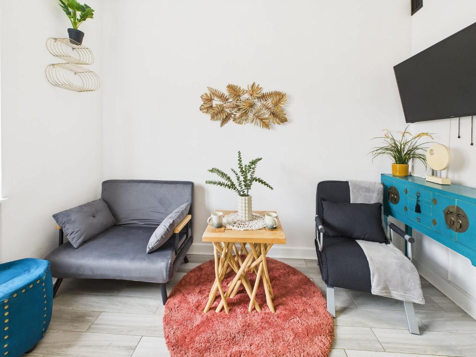 Comfortable In Warsaw's Mokotow District Next To The Metro By Renters Warsaw